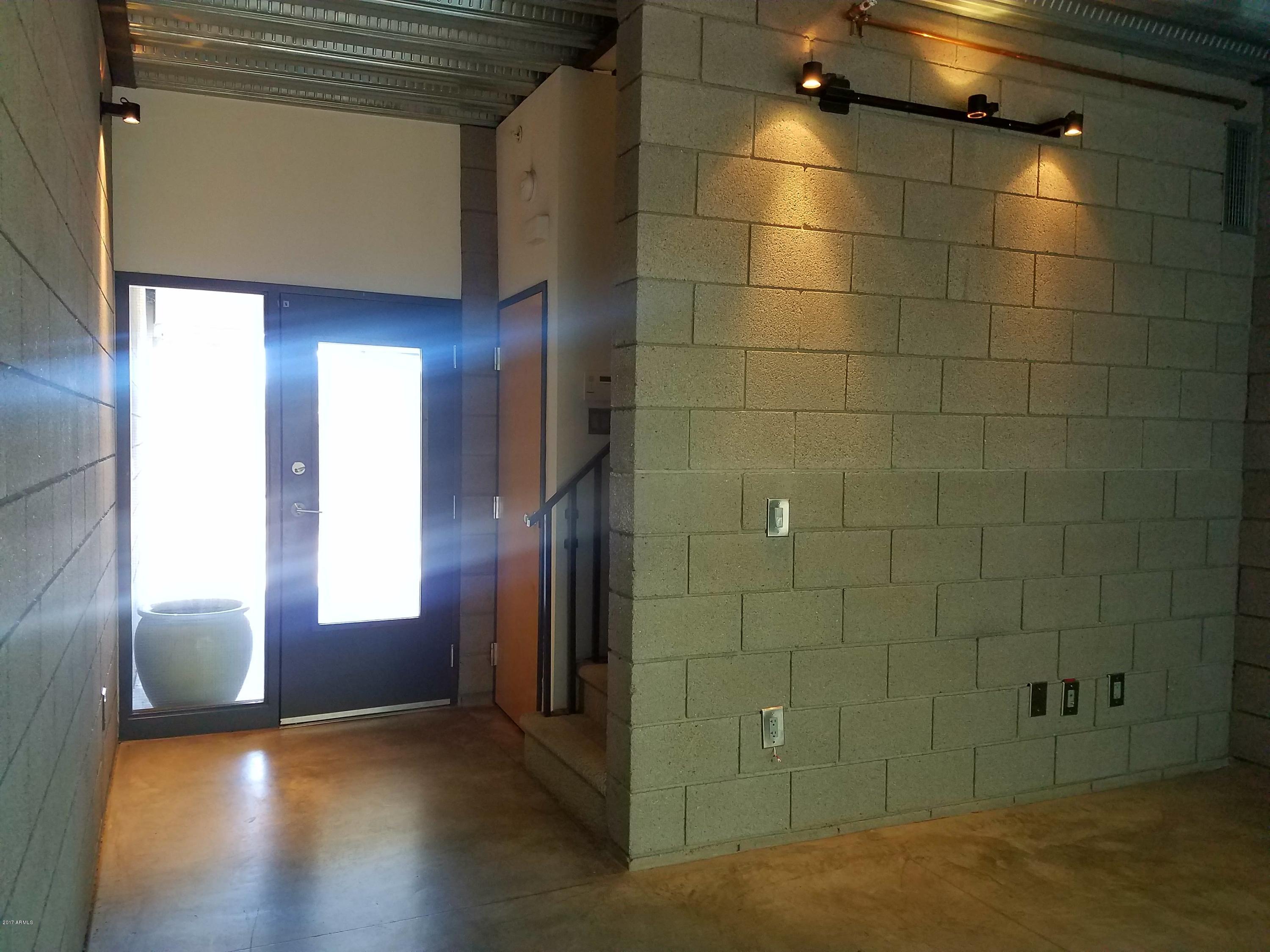 525 E WILLETTA Street Unit: 8