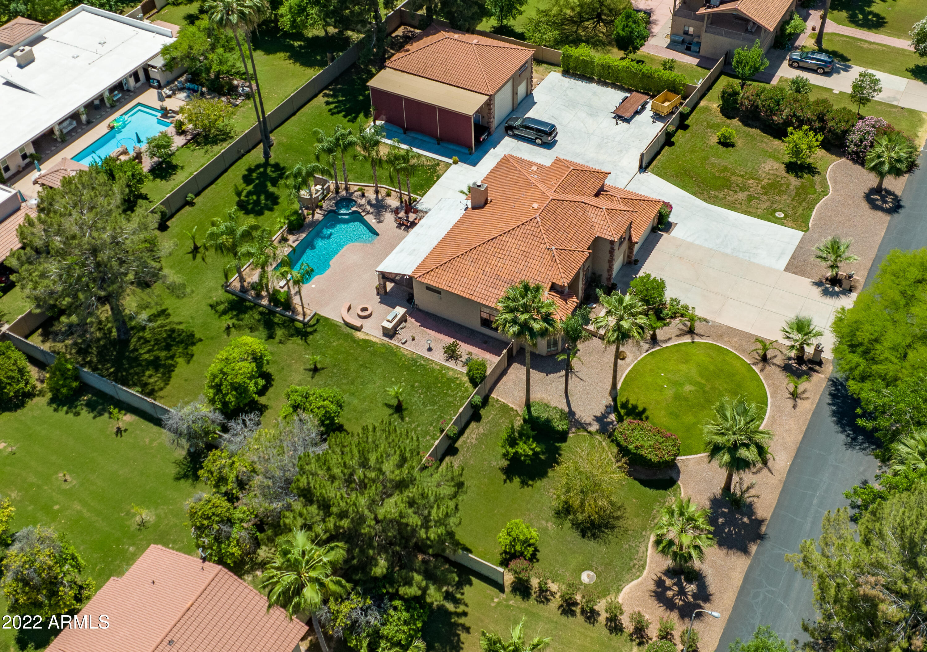 3635 E OASIS Circle