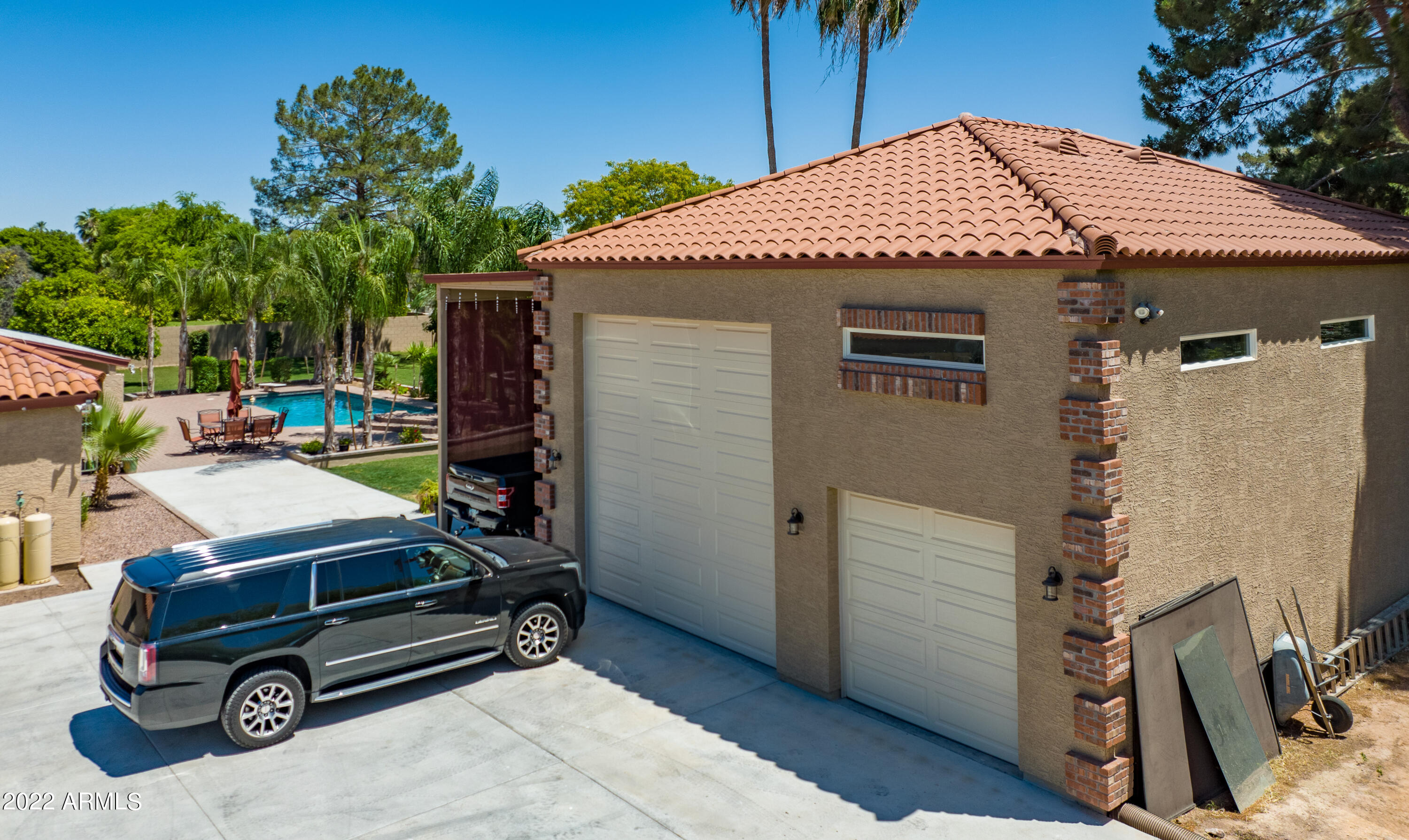 3635 E OASIS Circle