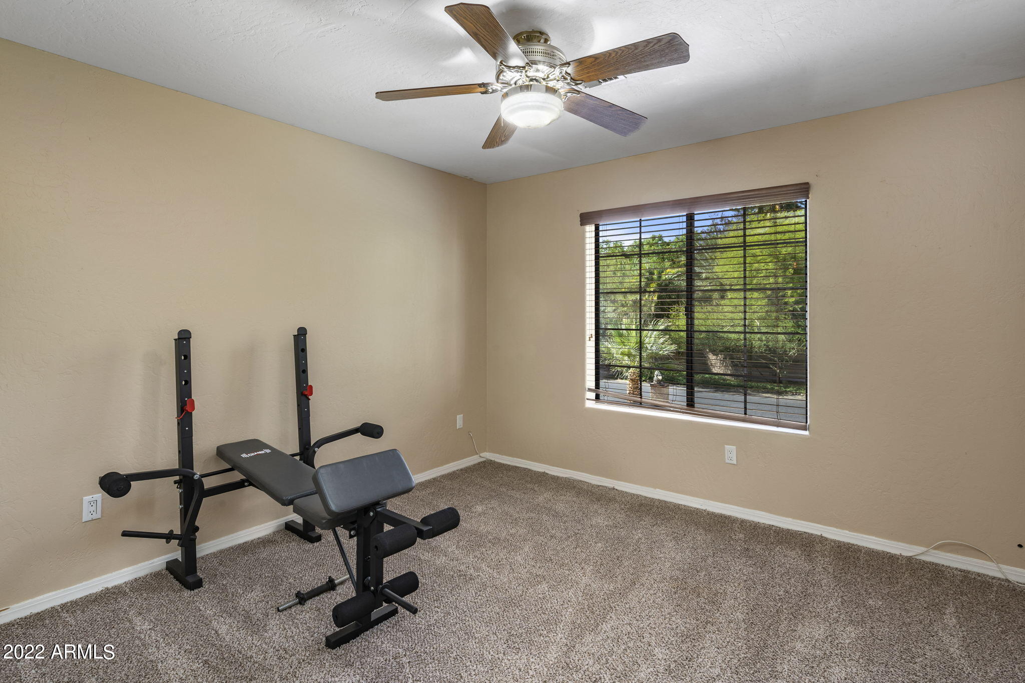 3635 E OASIS Circle