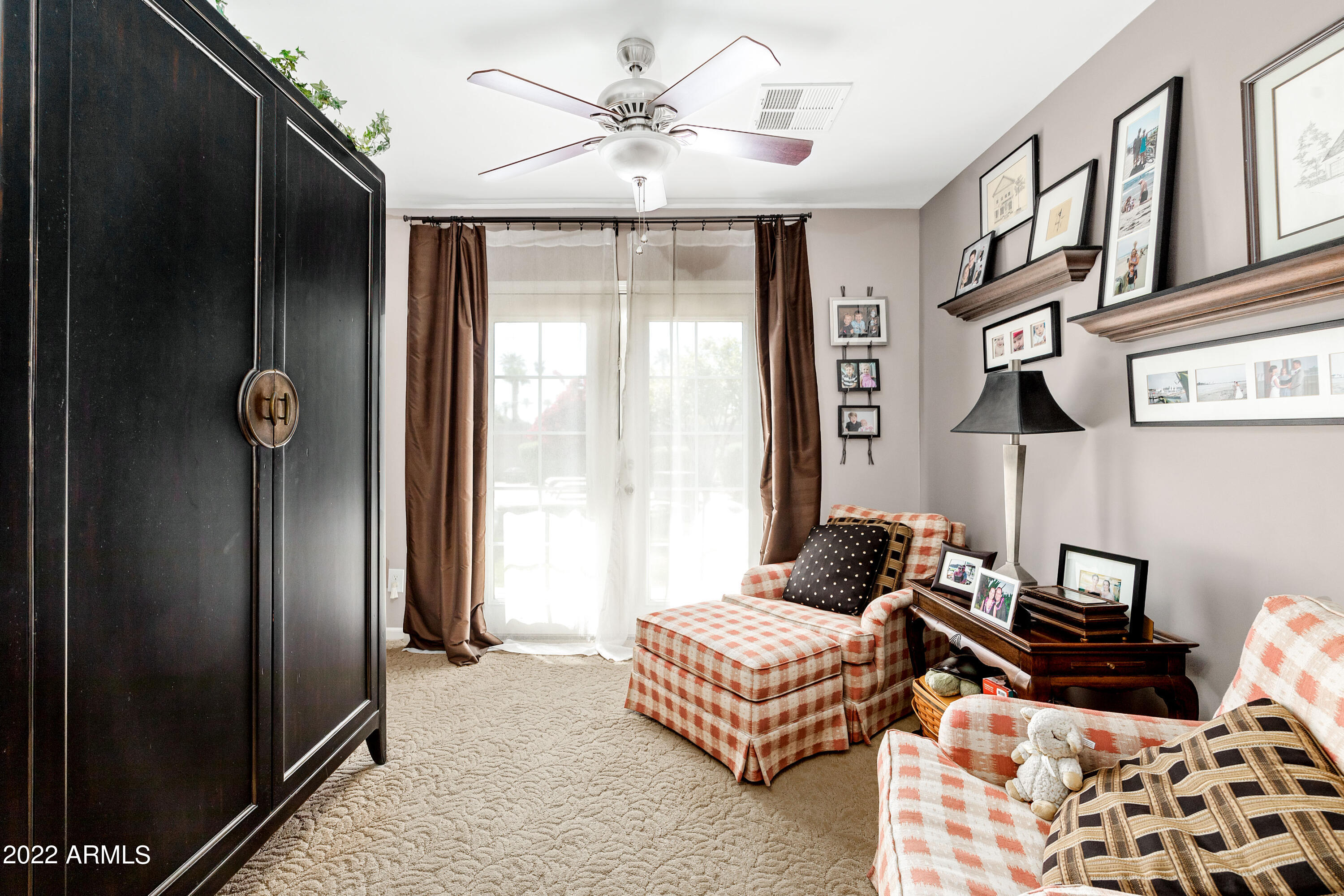 4301 E Calle Redonda --