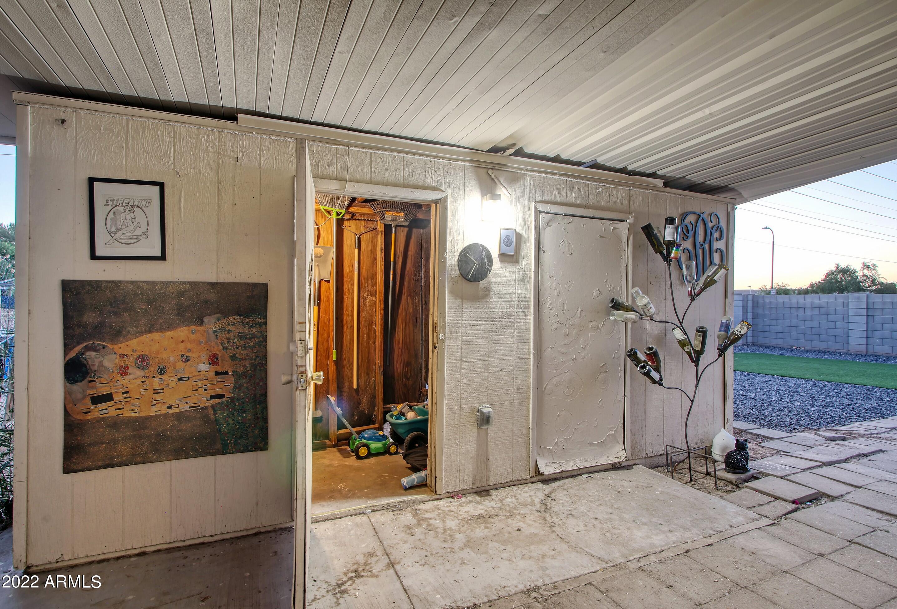 5202 S 46TH Place