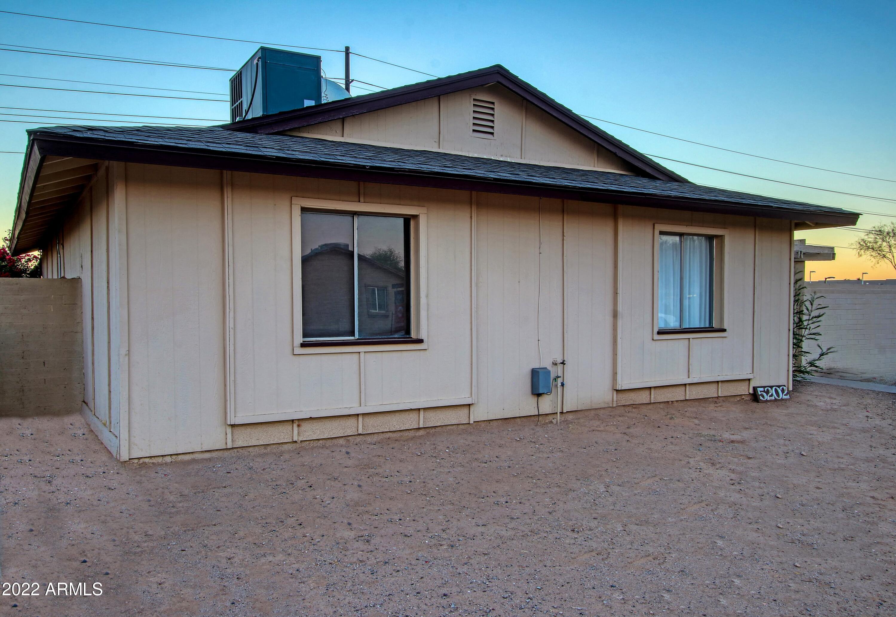 5202 S 46TH Place