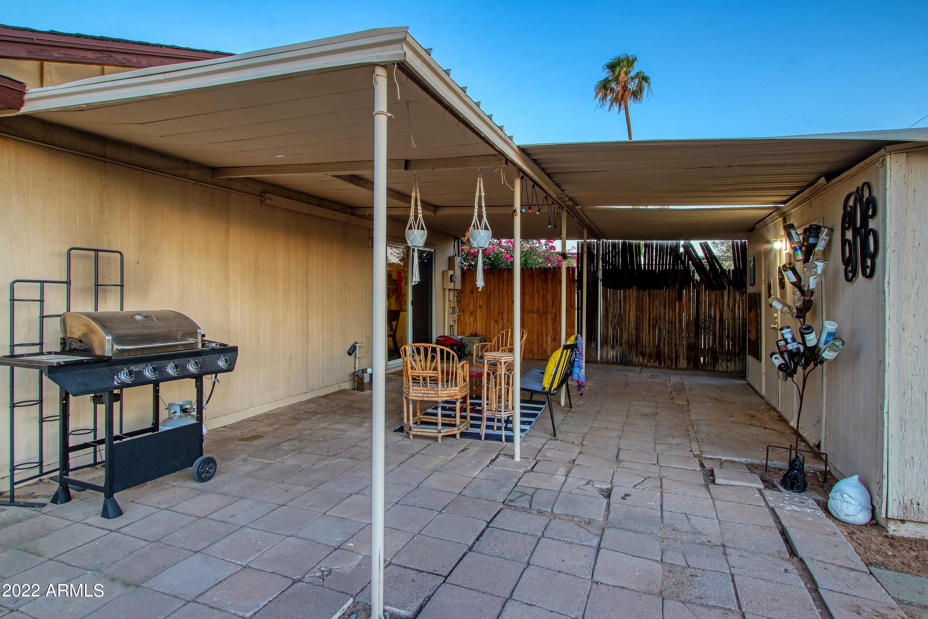 5202 S 46TH Place