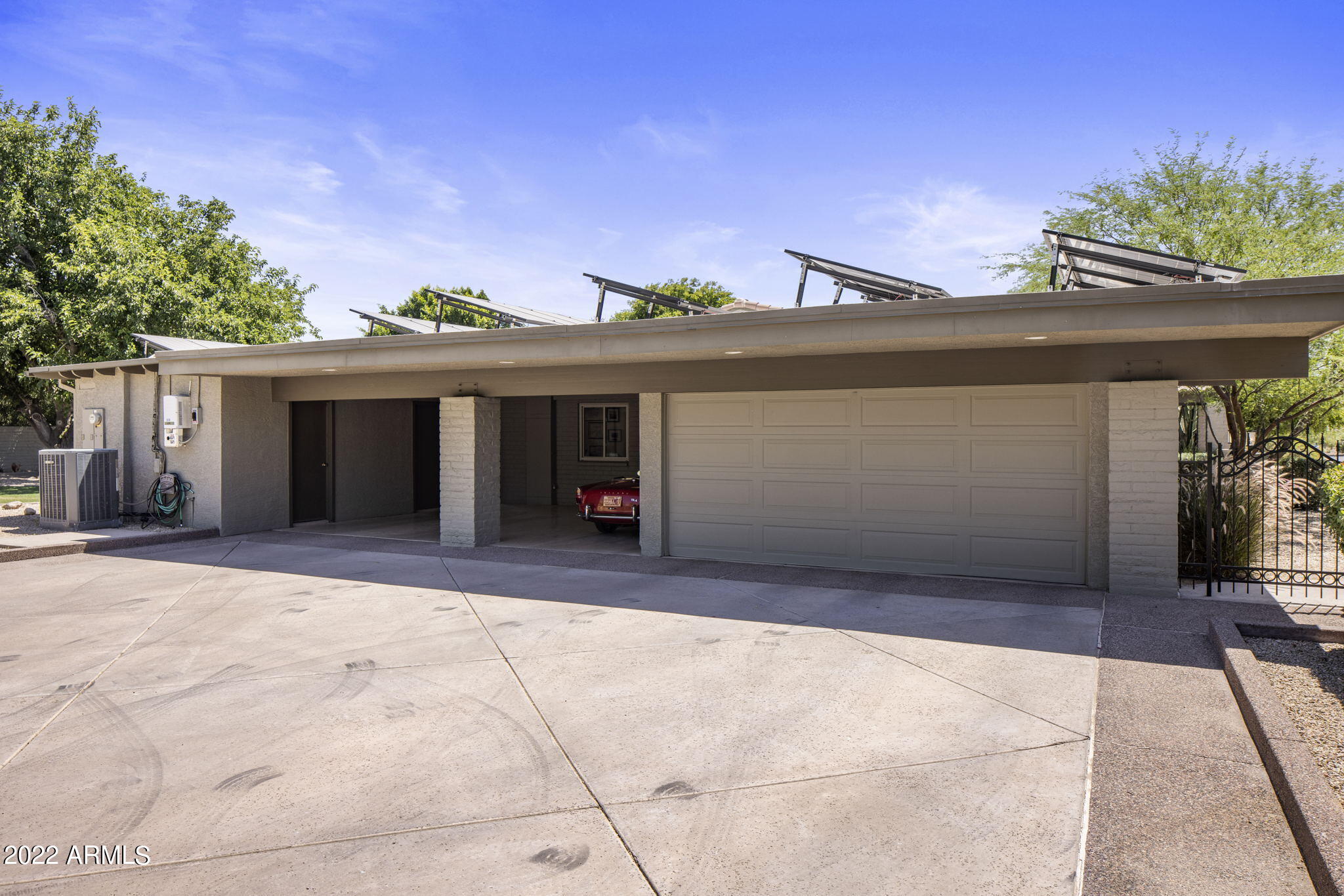 6120 E REDWING Road