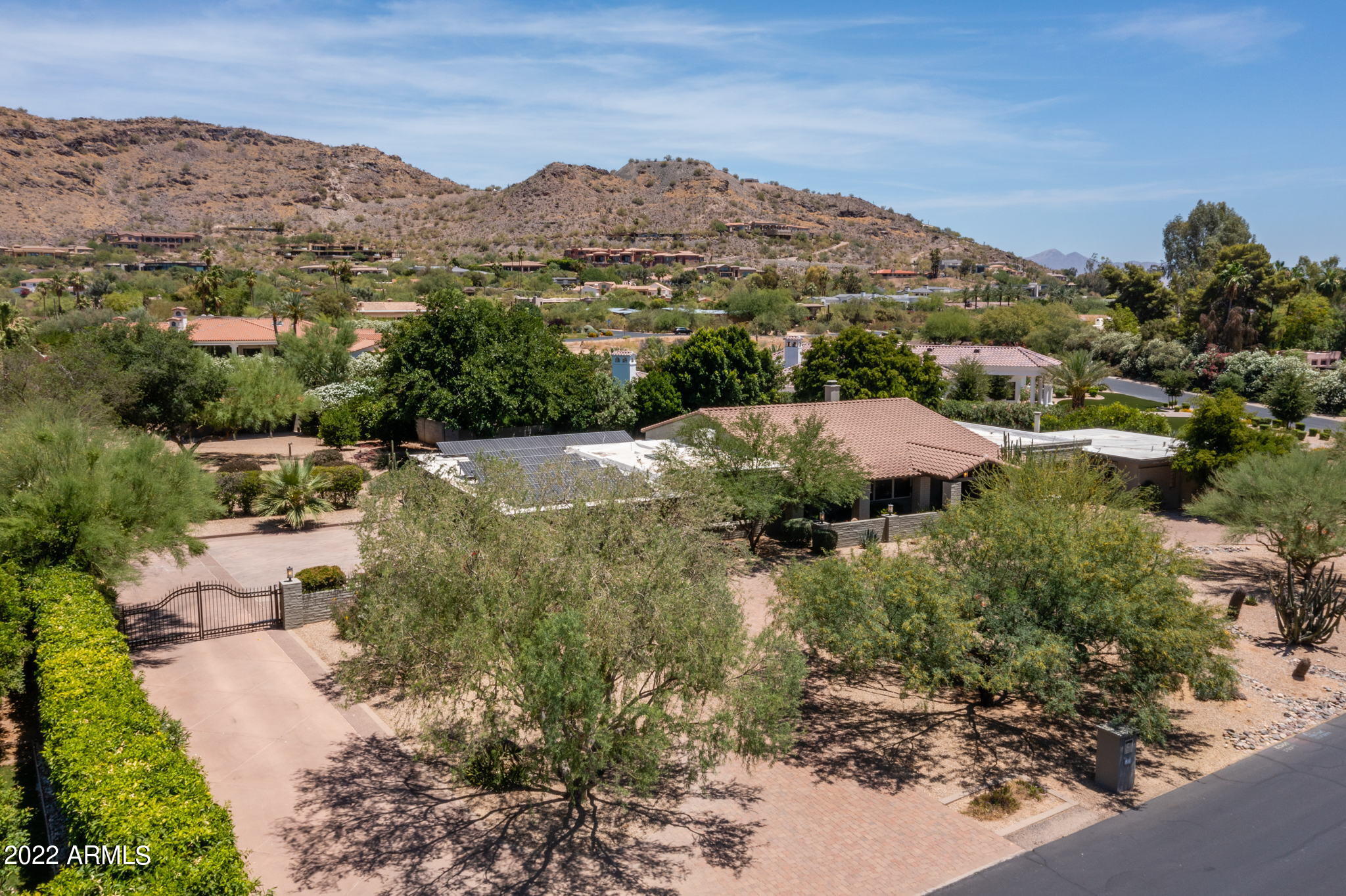 6120 E REDWING Road