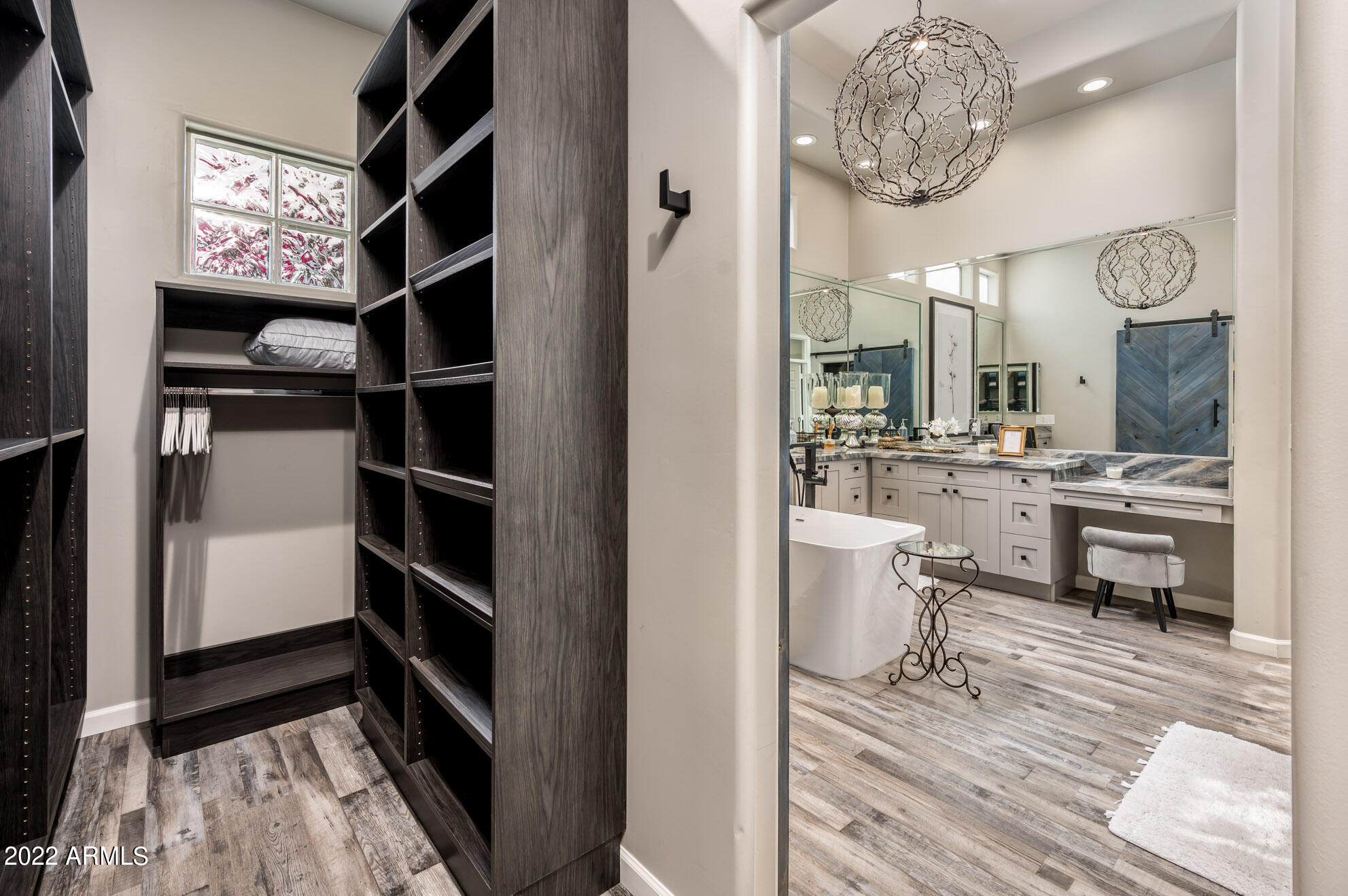 7673 E CALLE DE LAS BRISAS --