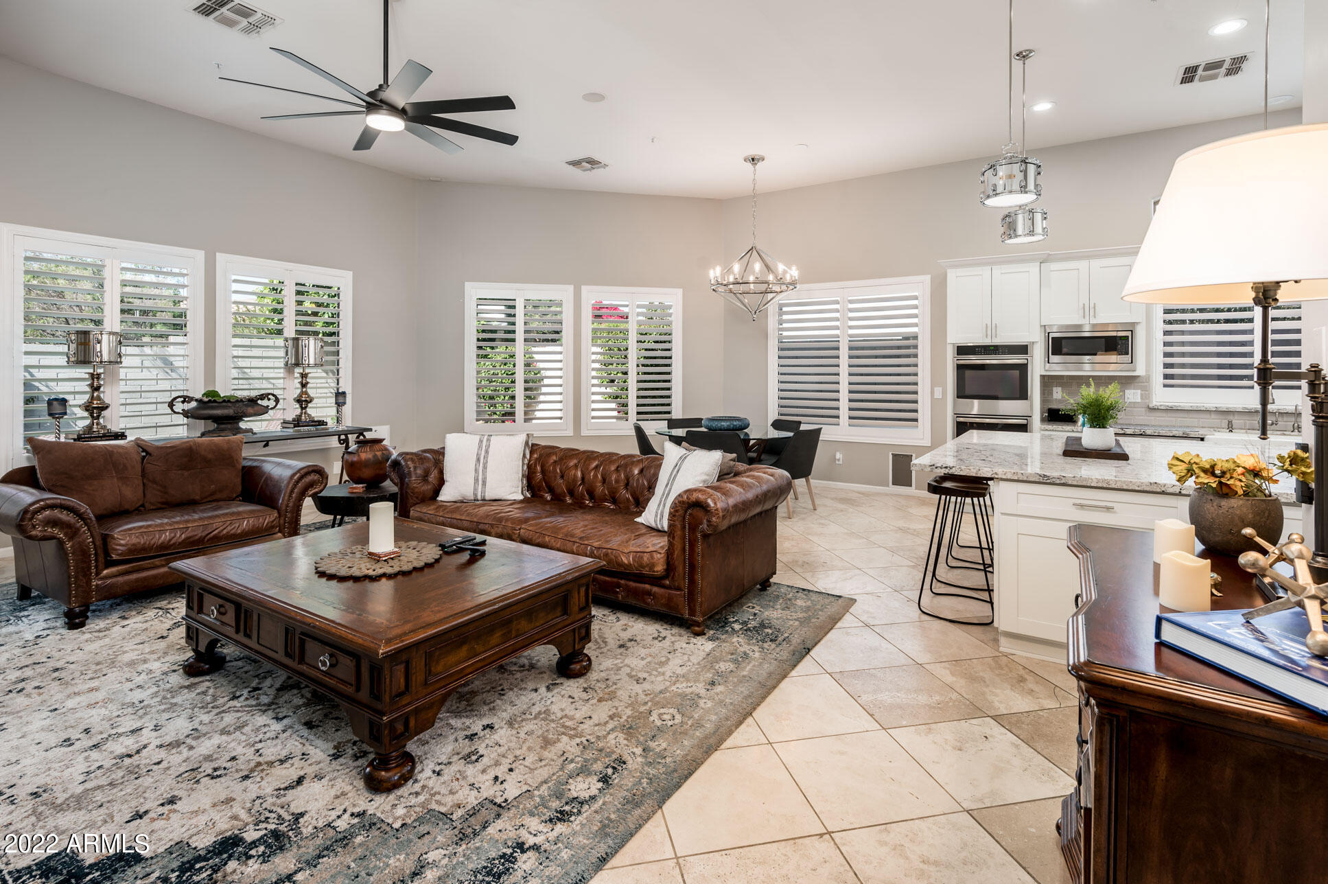 7673 E CALLE DE LAS BRISAS --