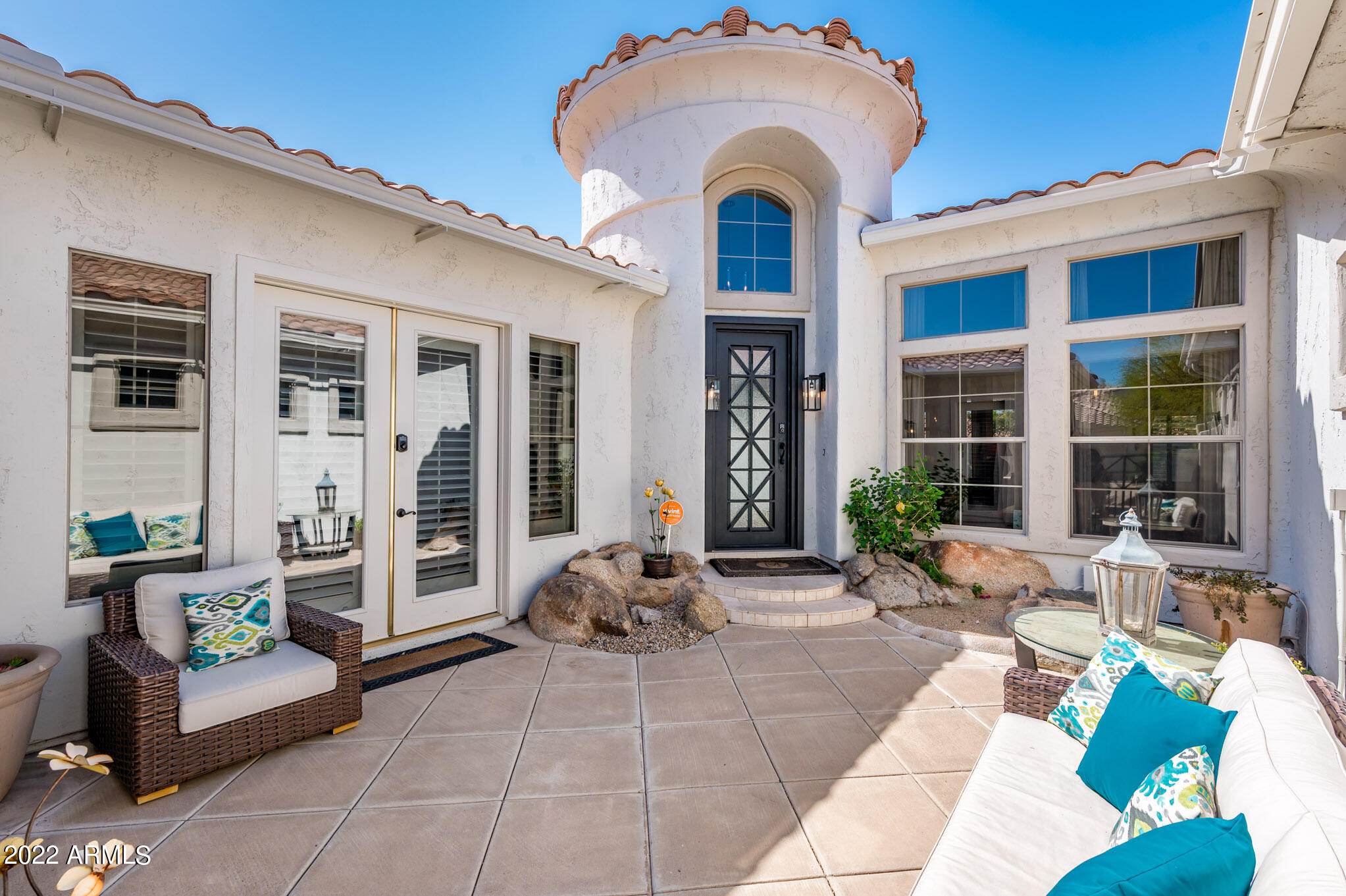 7673 E CALLE DE LAS BRISAS --