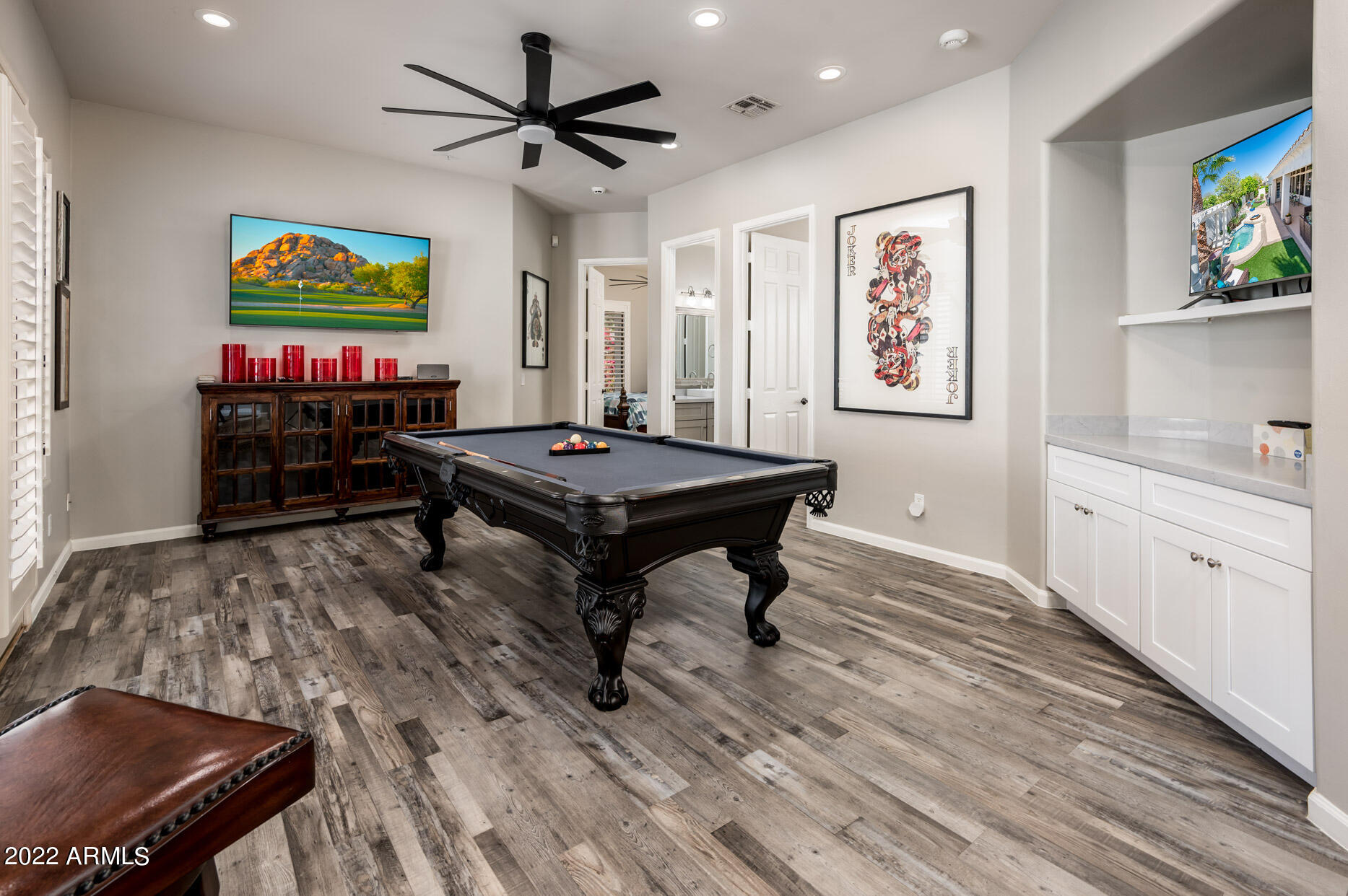 7673 E CALLE DE LAS BRISAS --