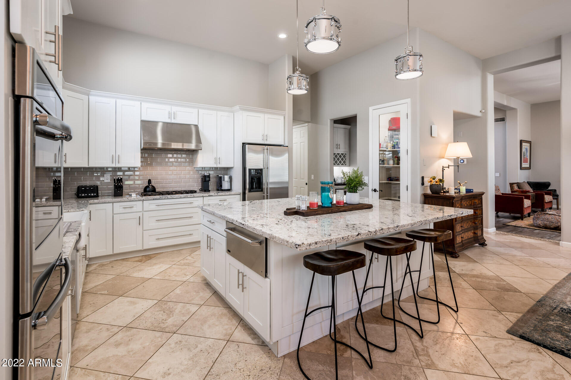 7673 E CALLE DE LAS BRISAS --