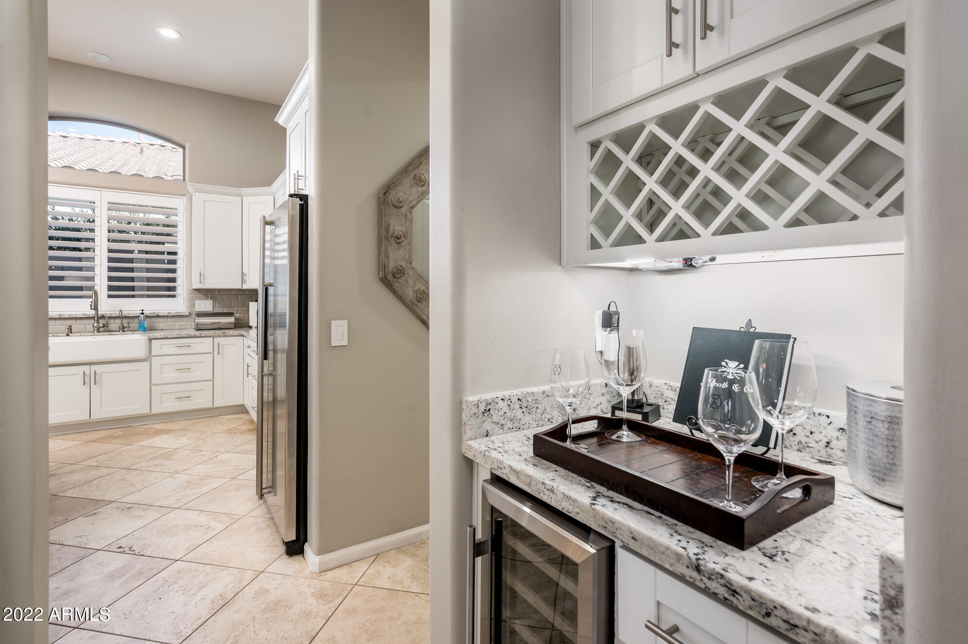 7673 E CALLE DE LAS BRISAS --