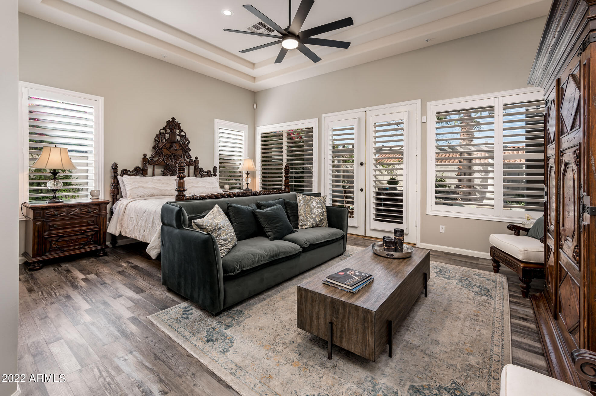7673 E CALLE DE LAS BRISAS --