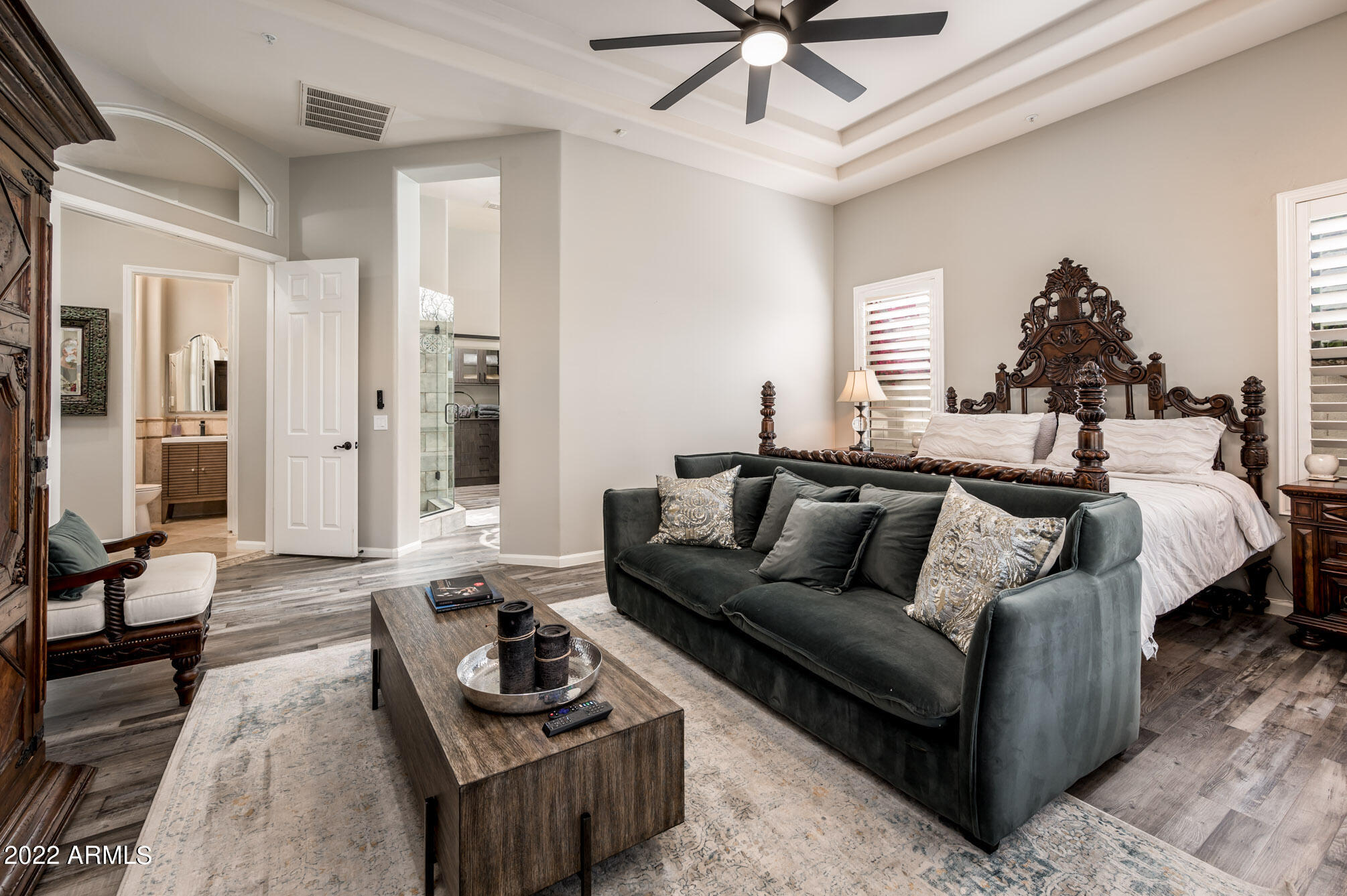 7673 E CALLE DE LAS BRISAS --