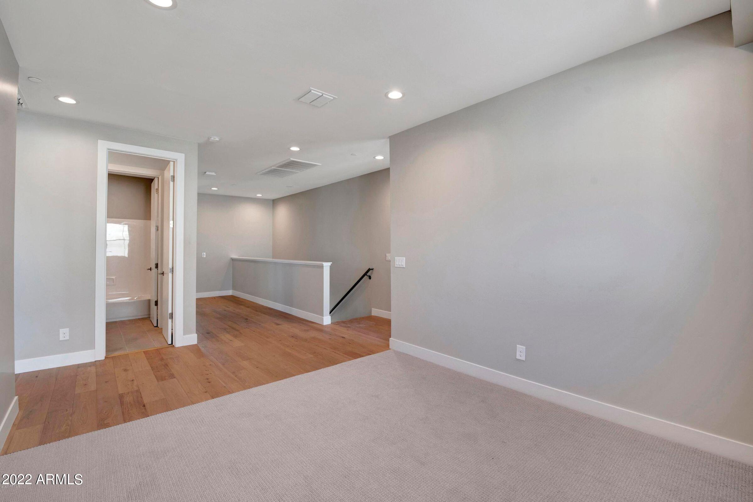 3200 N 39th Street Unit: 21