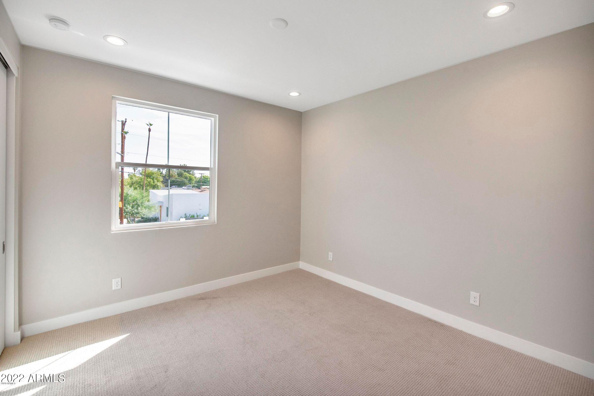 3200 N 39th Street Unit: 21