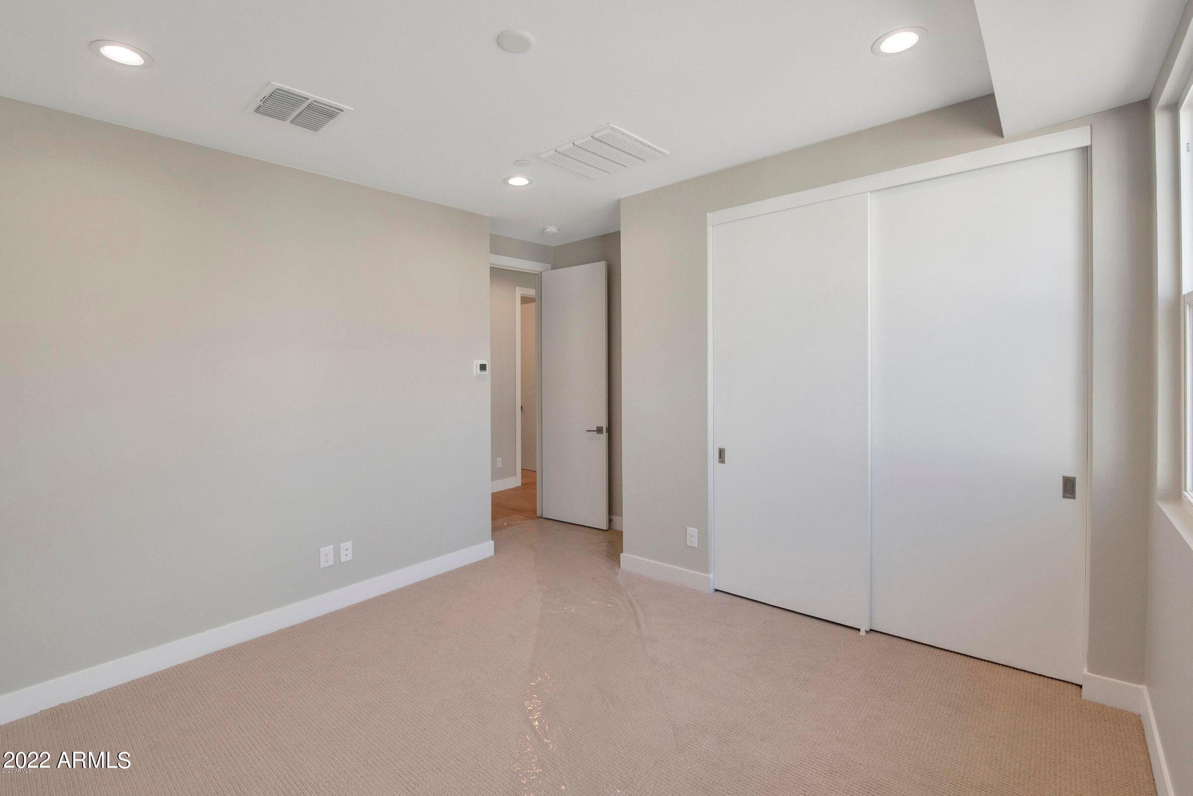 3200 N 39th Street Unit: 21