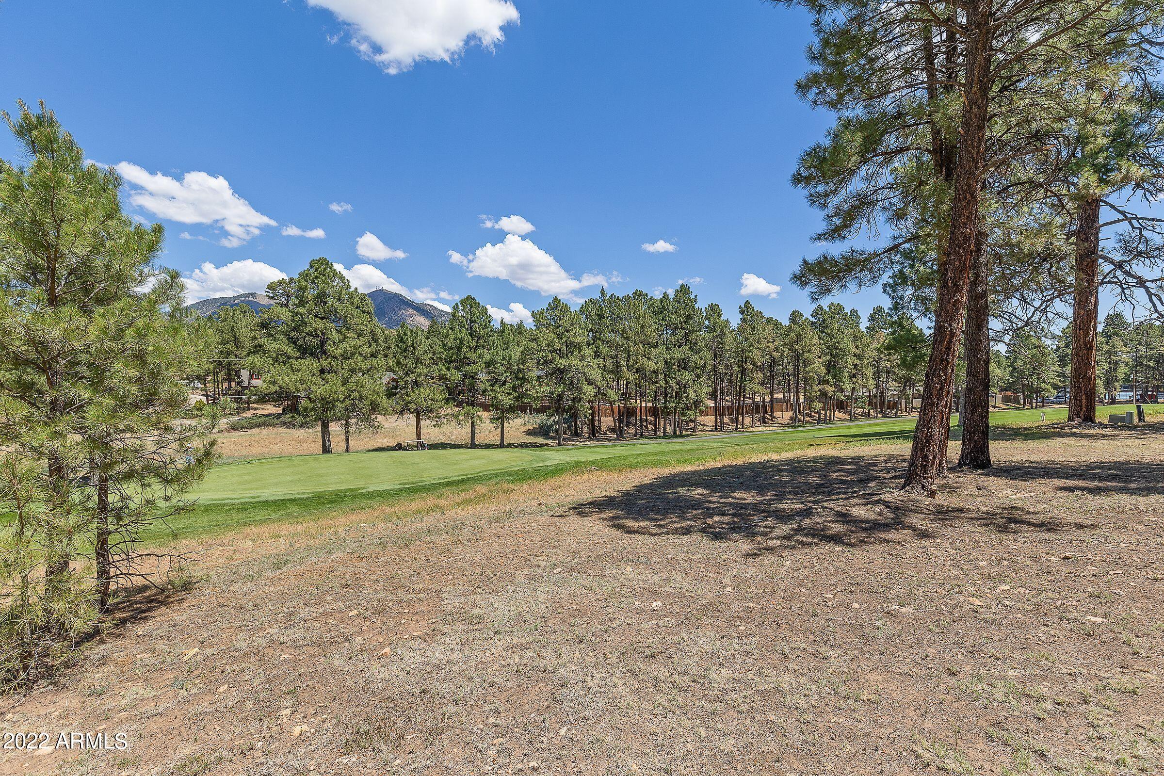 6100 N COUNTRY CLUB Drive