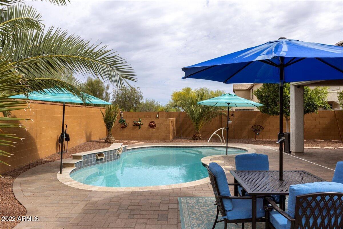 26139 W WAHALLA Lane
