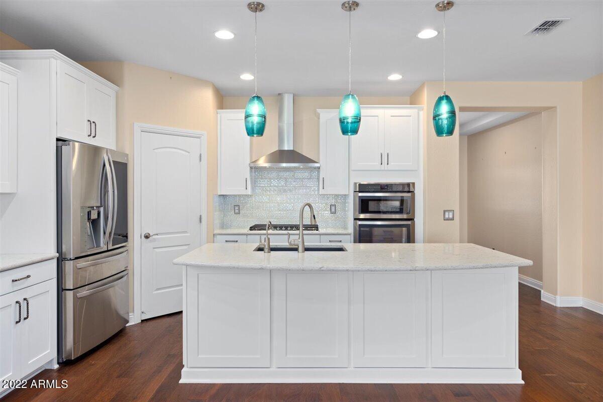 26139 W WAHALLA Lane