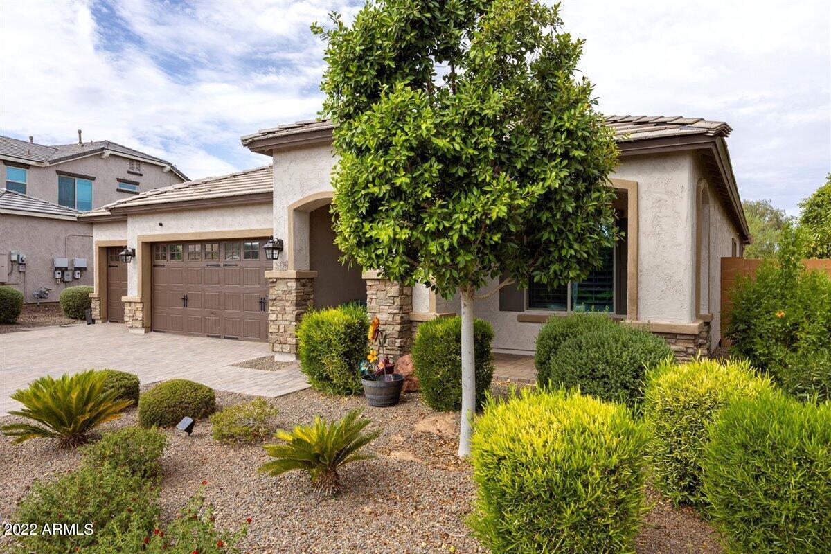 26139 W WAHALLA Lane