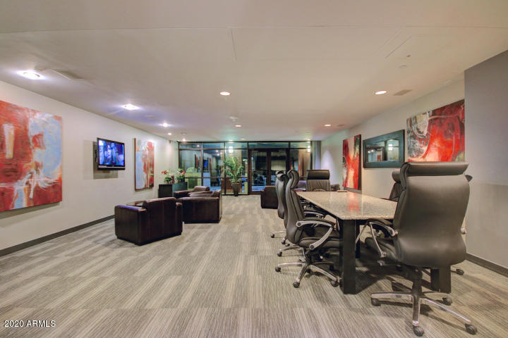 310 S 4TH Street Unit: 1305
