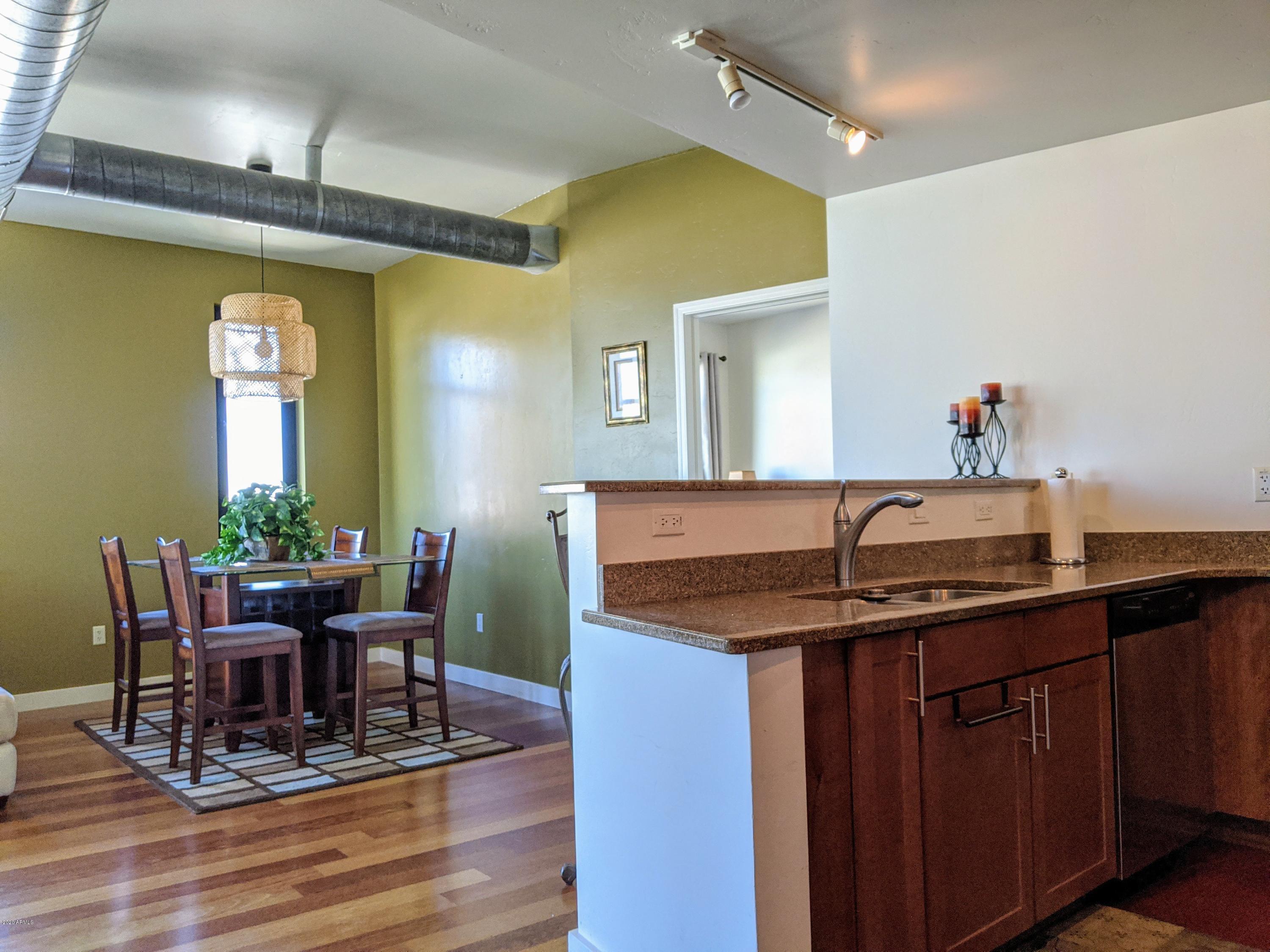 310 S 4TH Street Unit: 1305