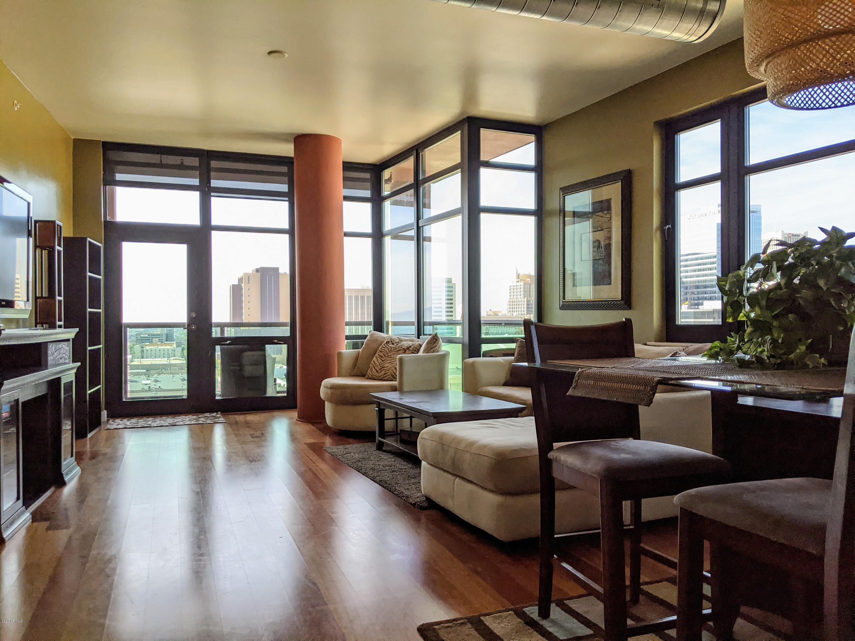310 S 4TH Street Unit: 1305