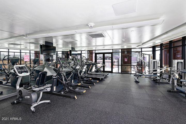 310 S 4TH Street Unit: 1305