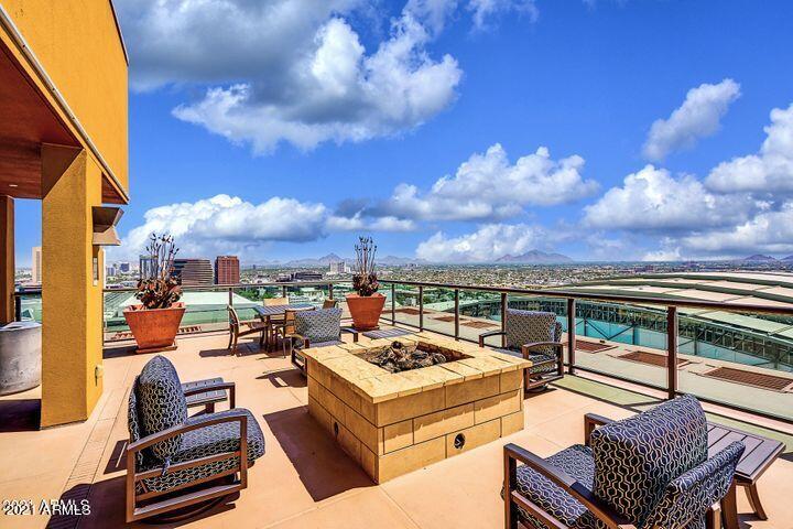 310 S 4TH Street Unit: 1305