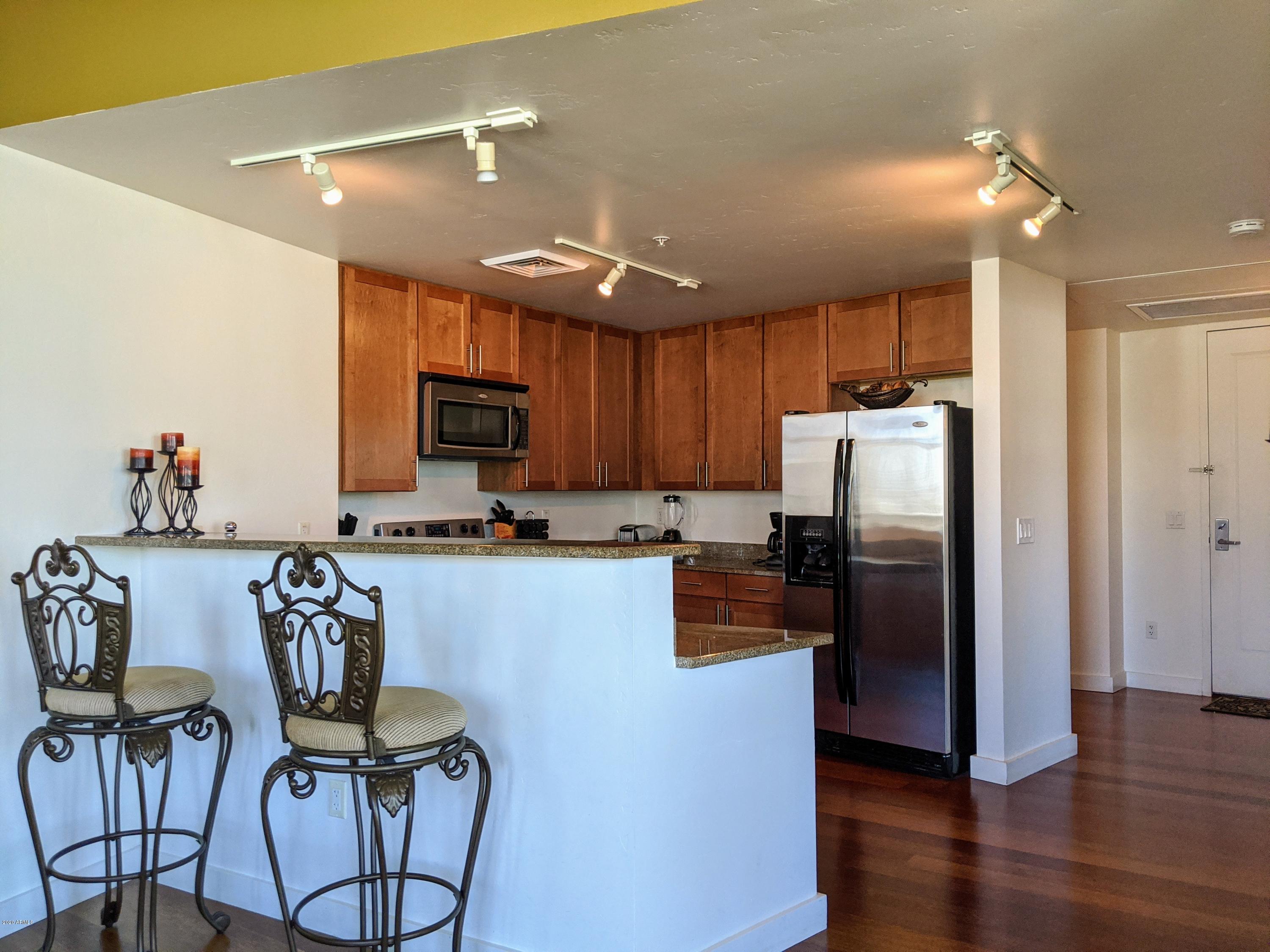 310 S 4TH Street Unit: 1305