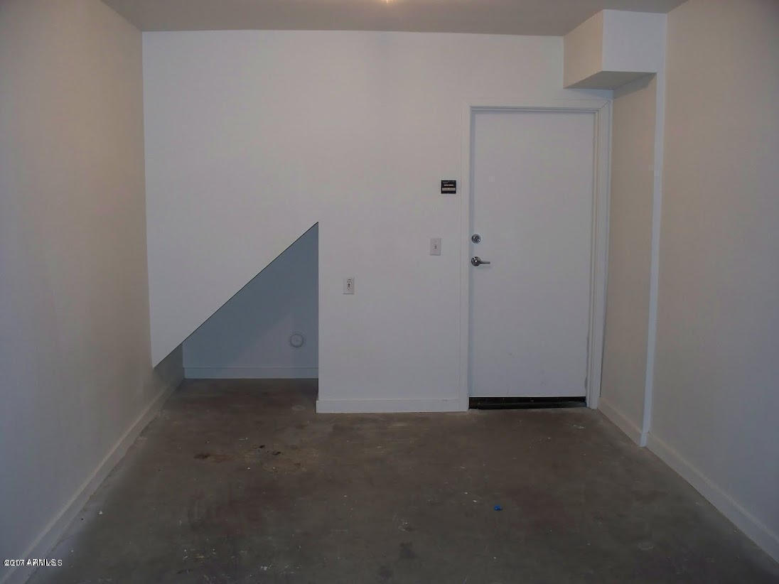 3633 N 3RD Avenue Unit: 1094