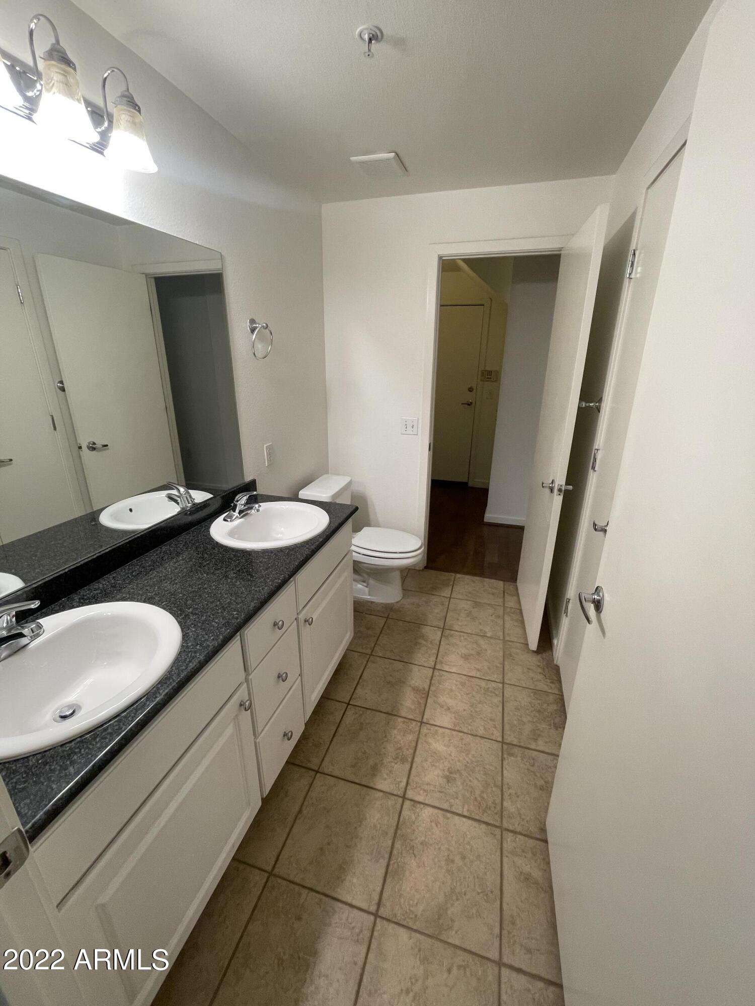3633 N 3RD Avenue Unit: 1094