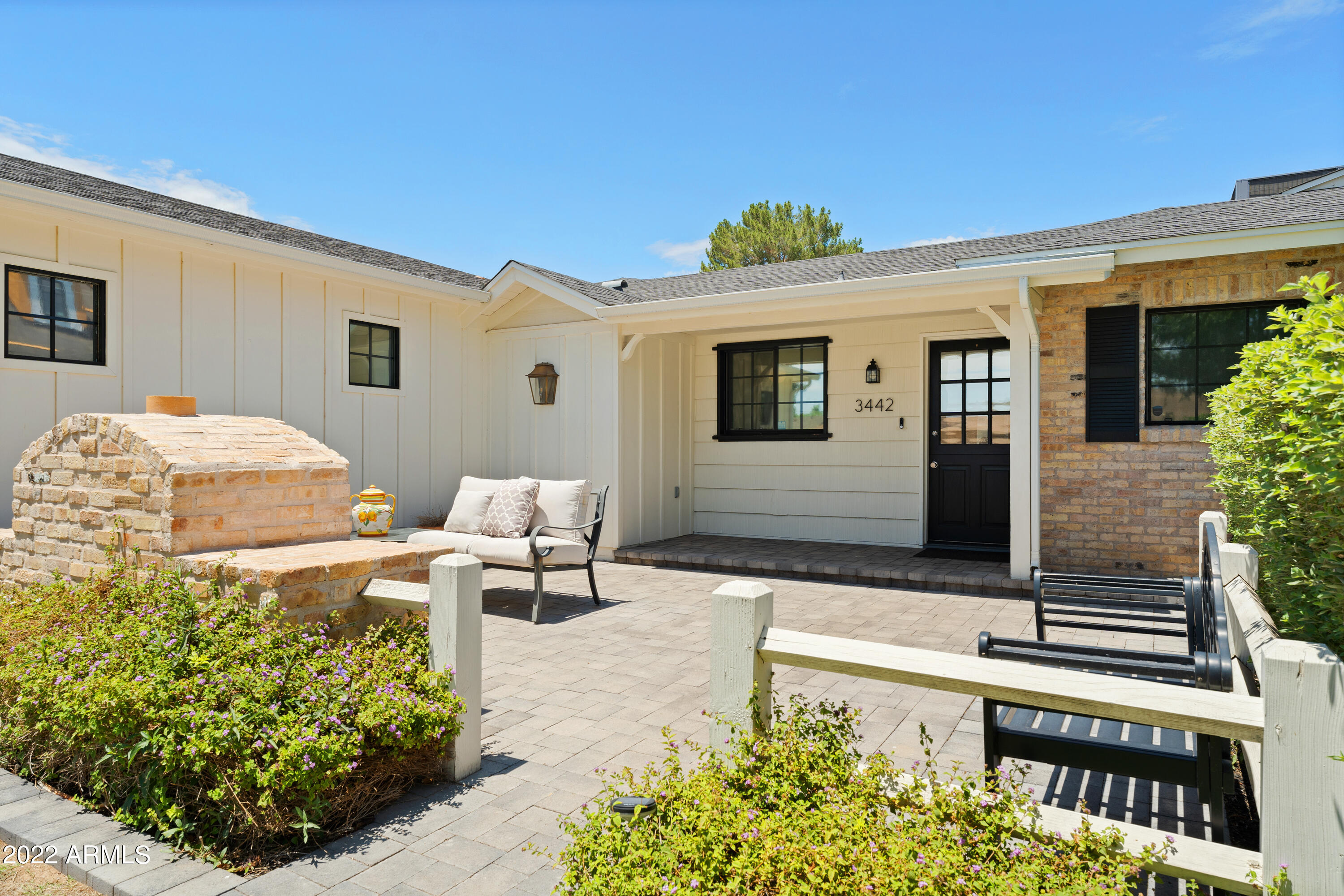 3442 E Coolidge Street