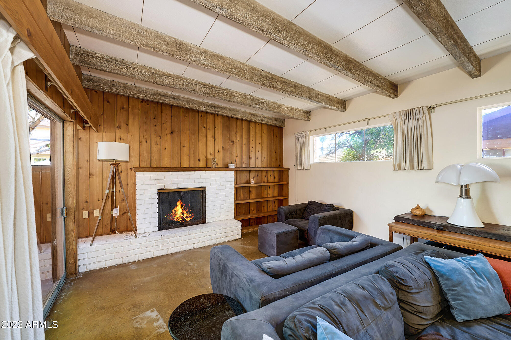 115 W Palmcroft Drive