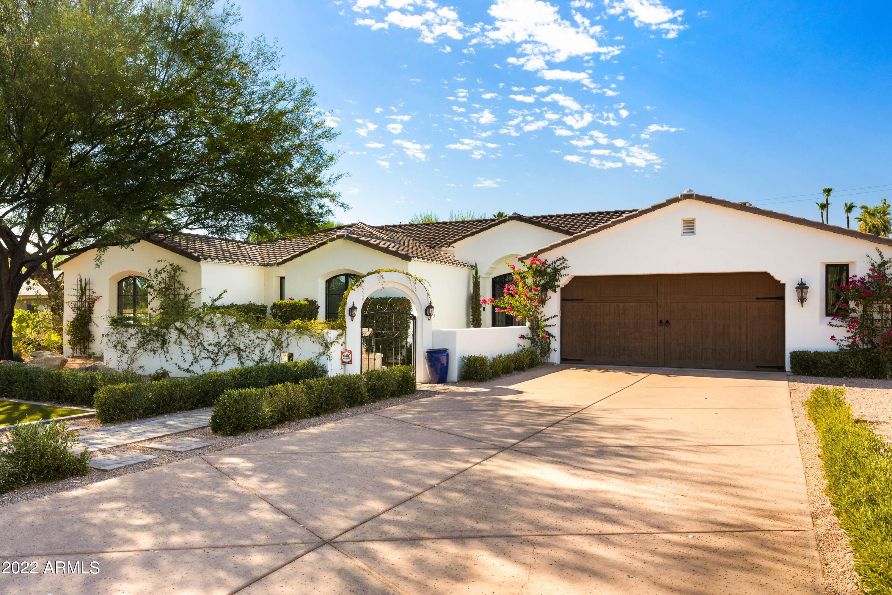 4026 E Saint Joseph Way