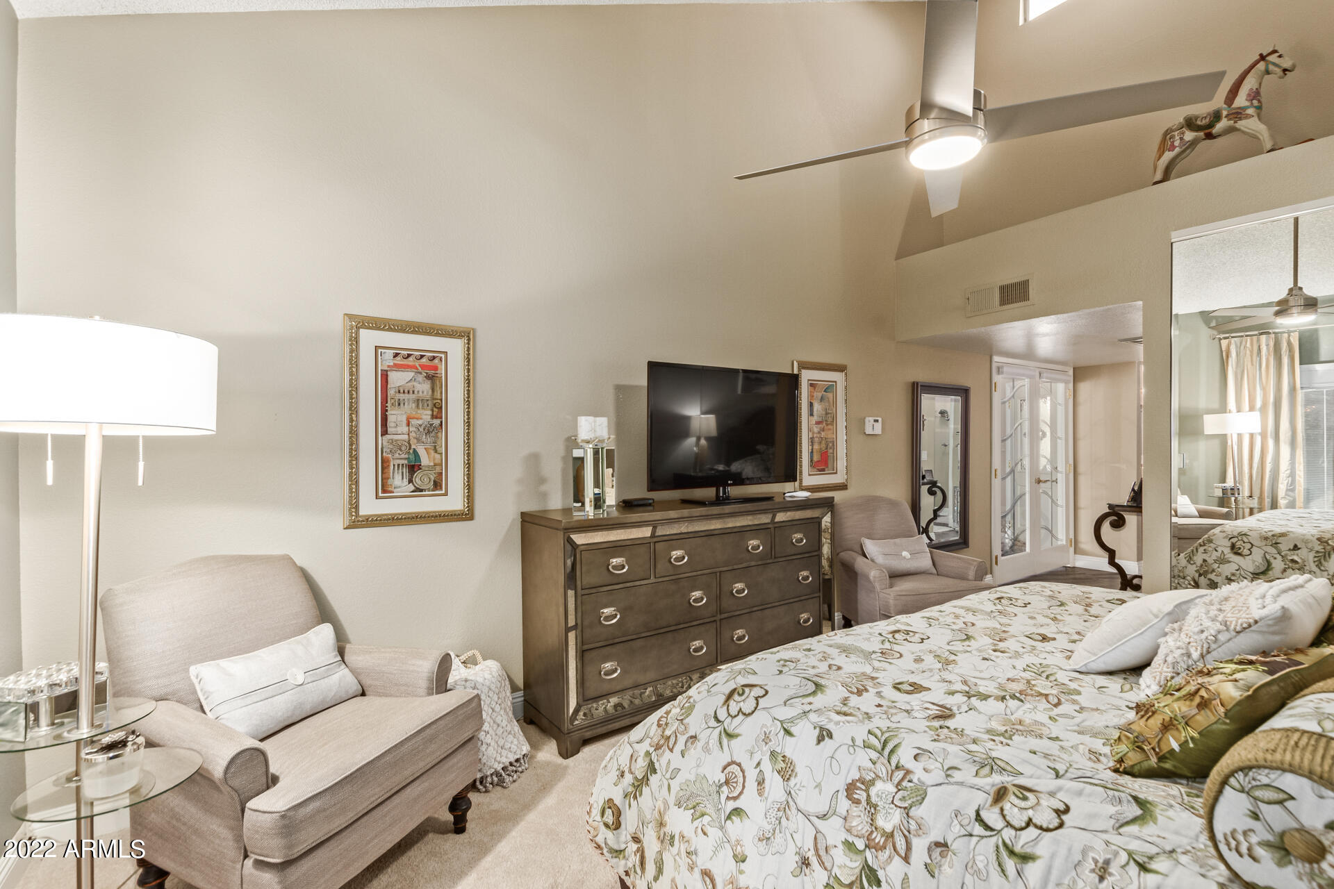 876 W EL MONTE Place Unit: 6