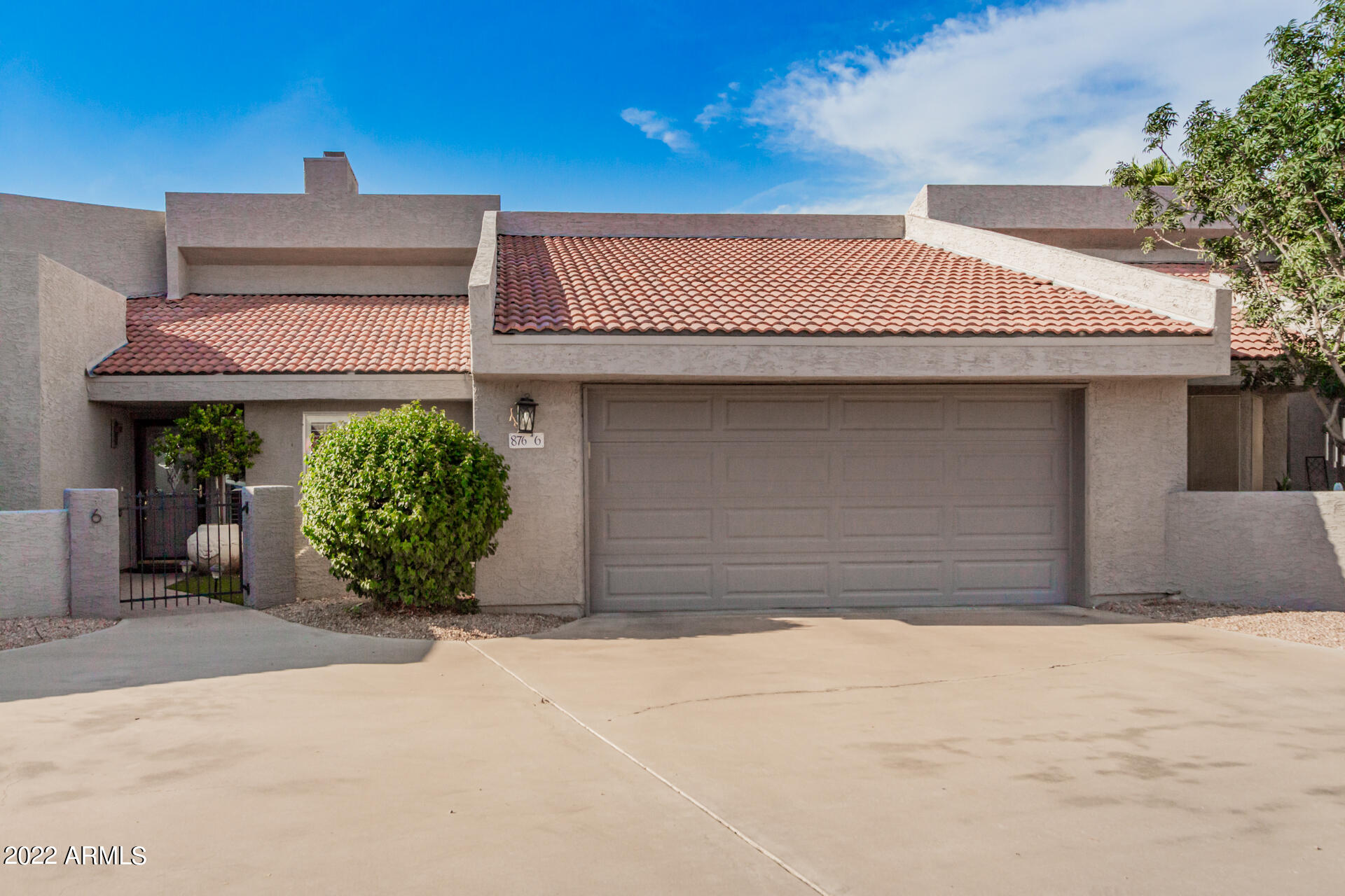 876 W EL MONTE Place Unit: 6