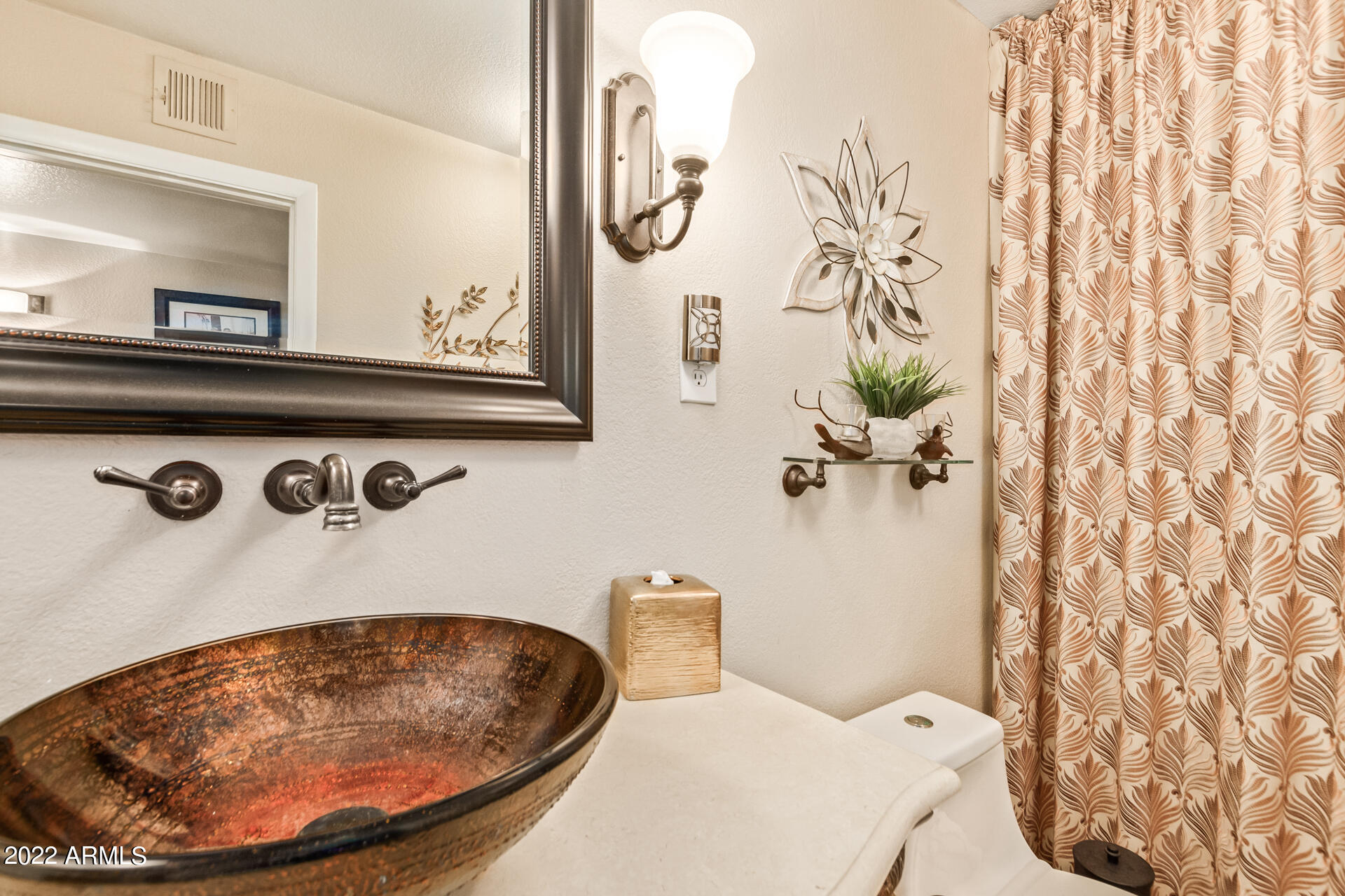 876 W EL MONTE Place Unit: 6