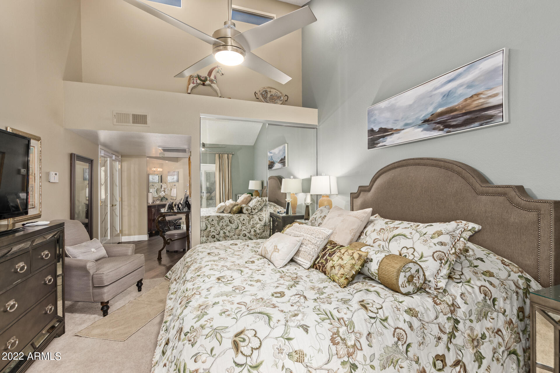 876 W EL MONTE Place Unit: 6