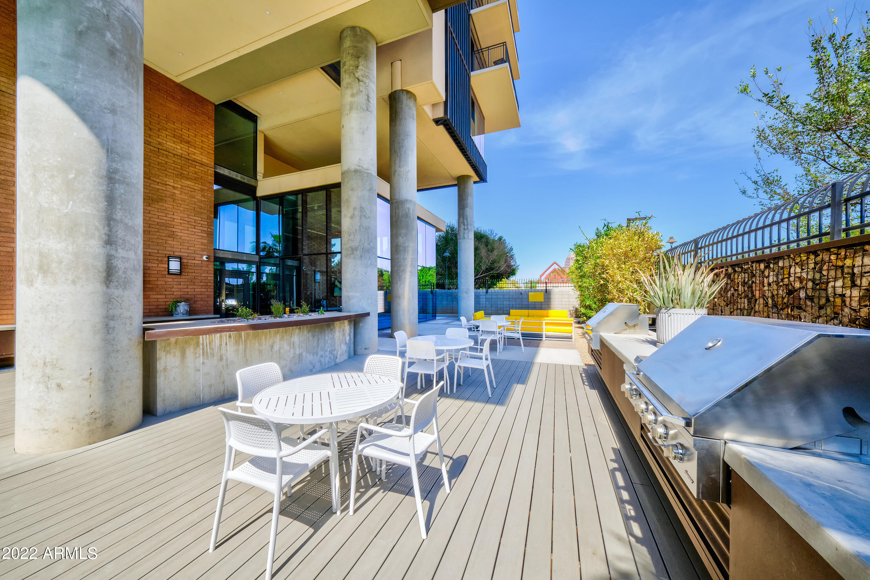 200 W PORTLAND Street Unit: 820