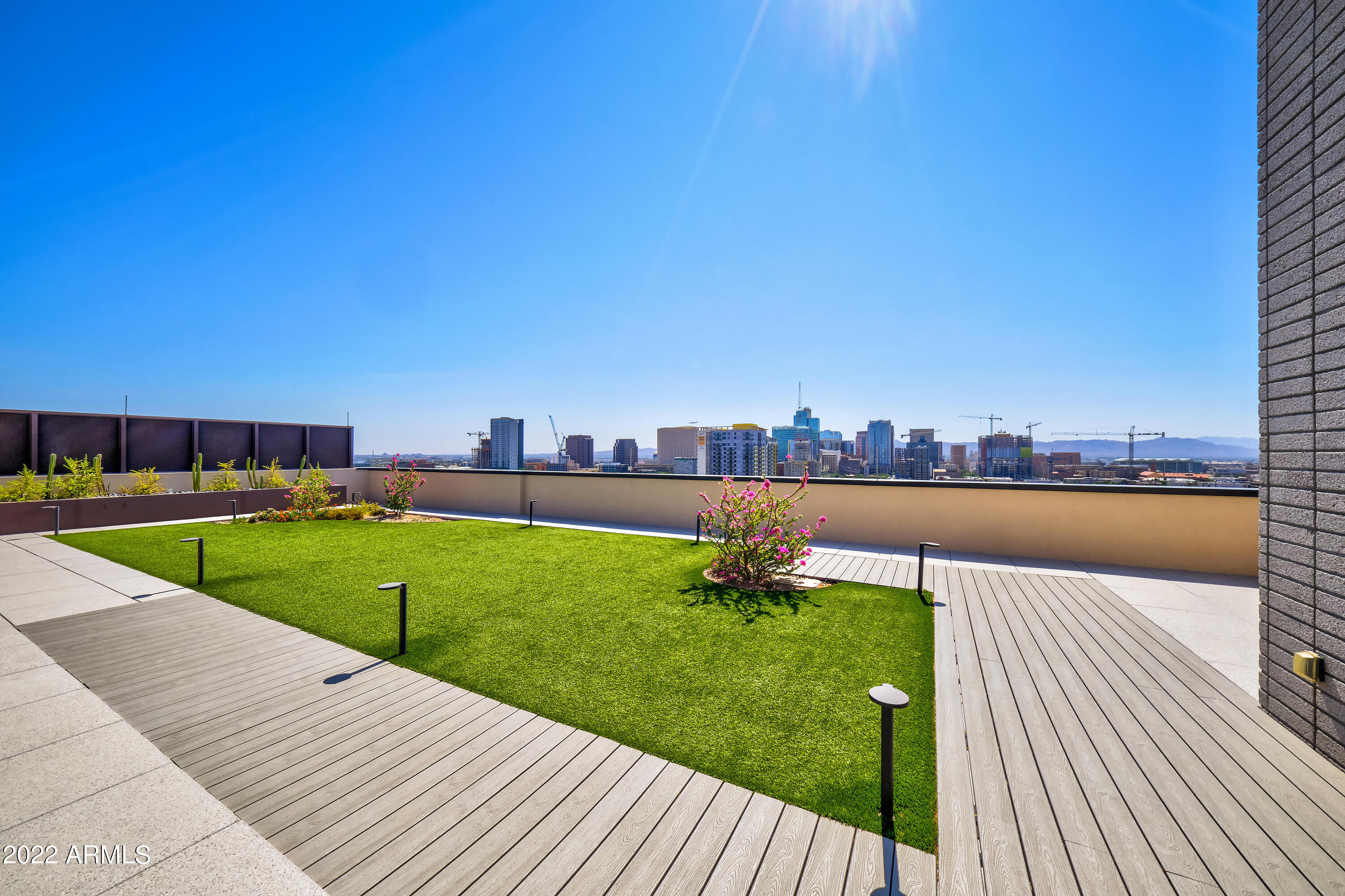200 W PORTLAND Street Unit: 820