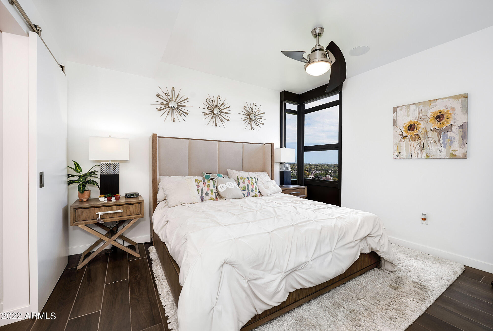 200 W PORTLAND Street Unit: 820