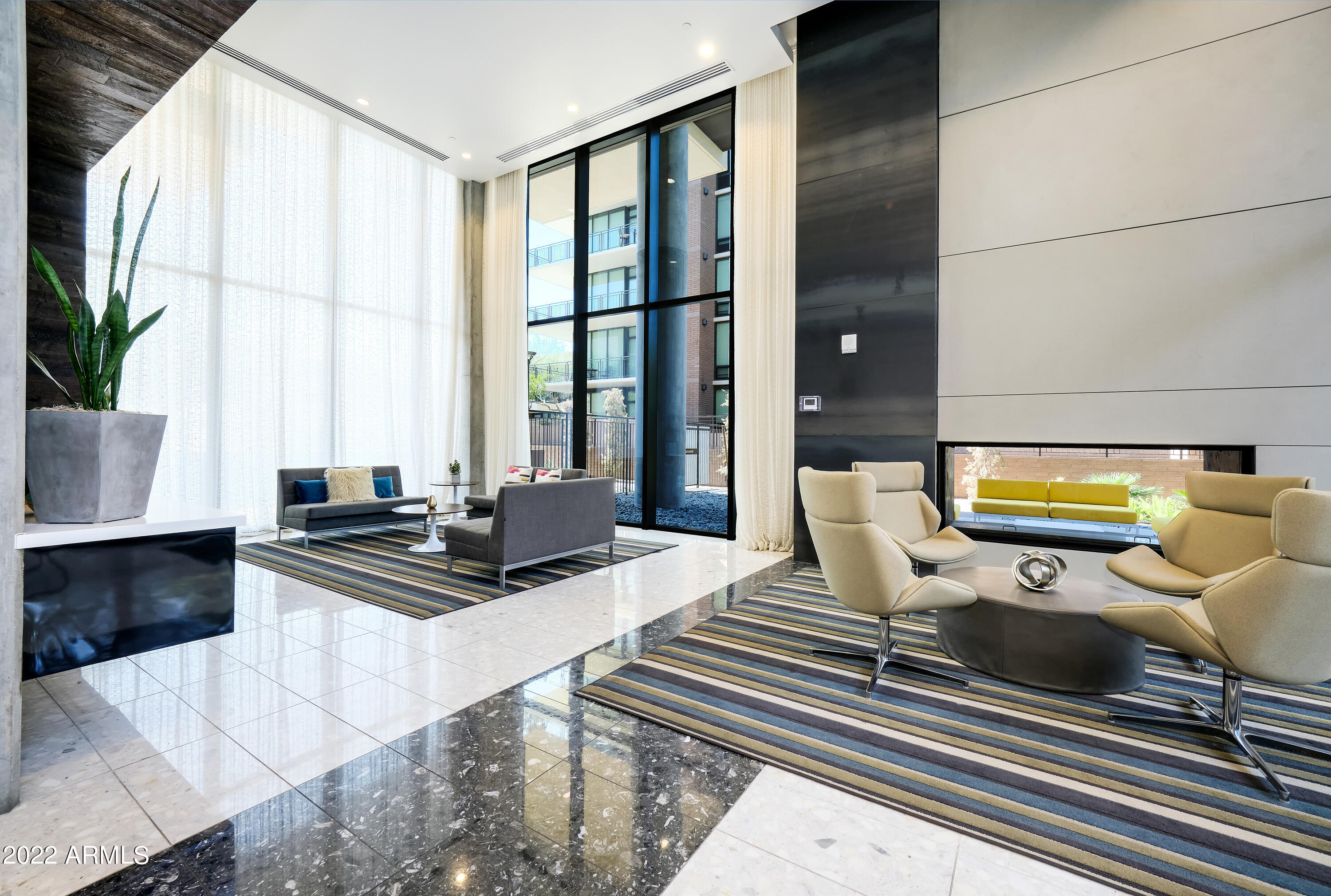 200 W PORTLAND Street Unit: 820