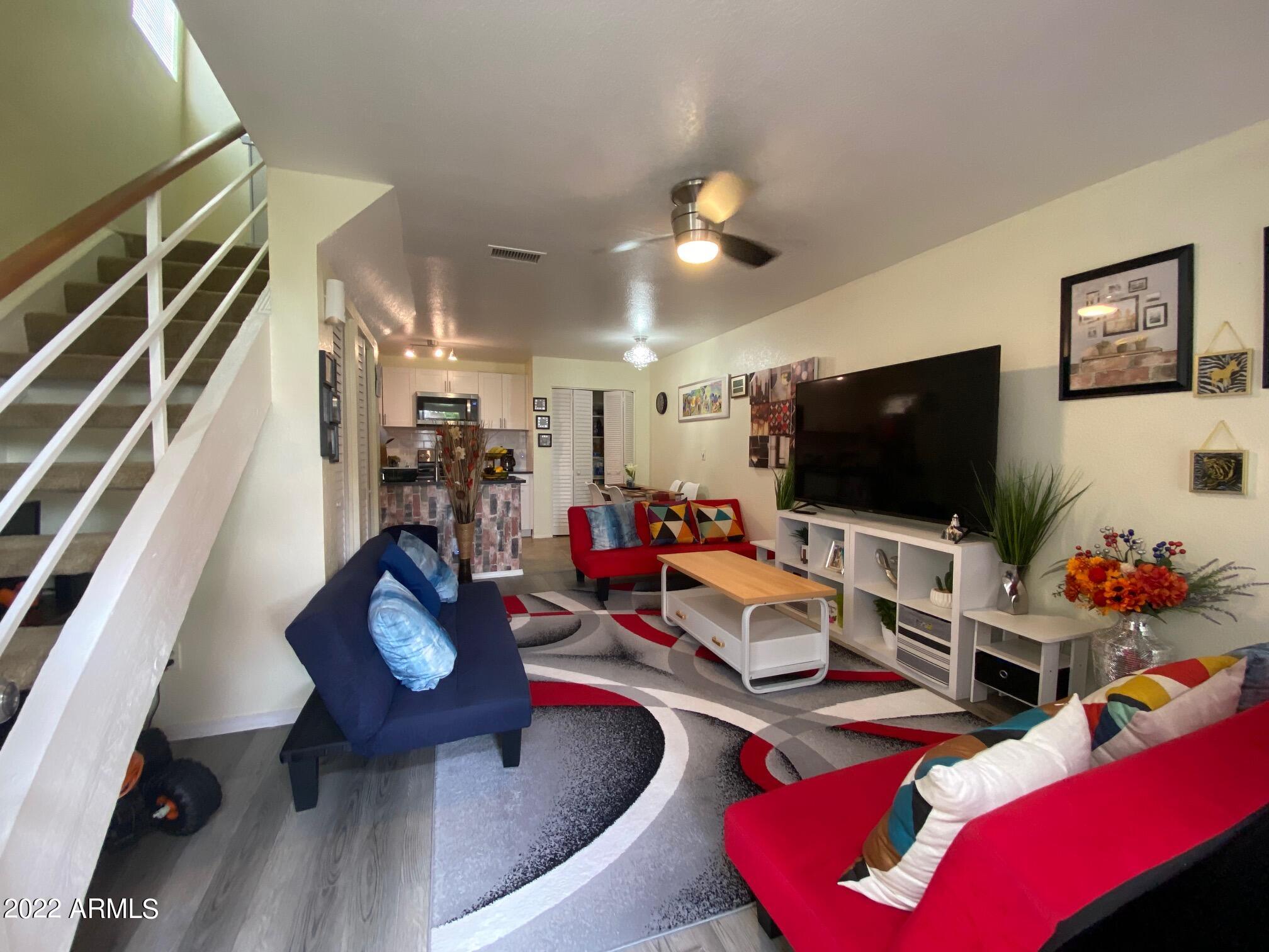 625 S WESTWOOD -- Unit: 124