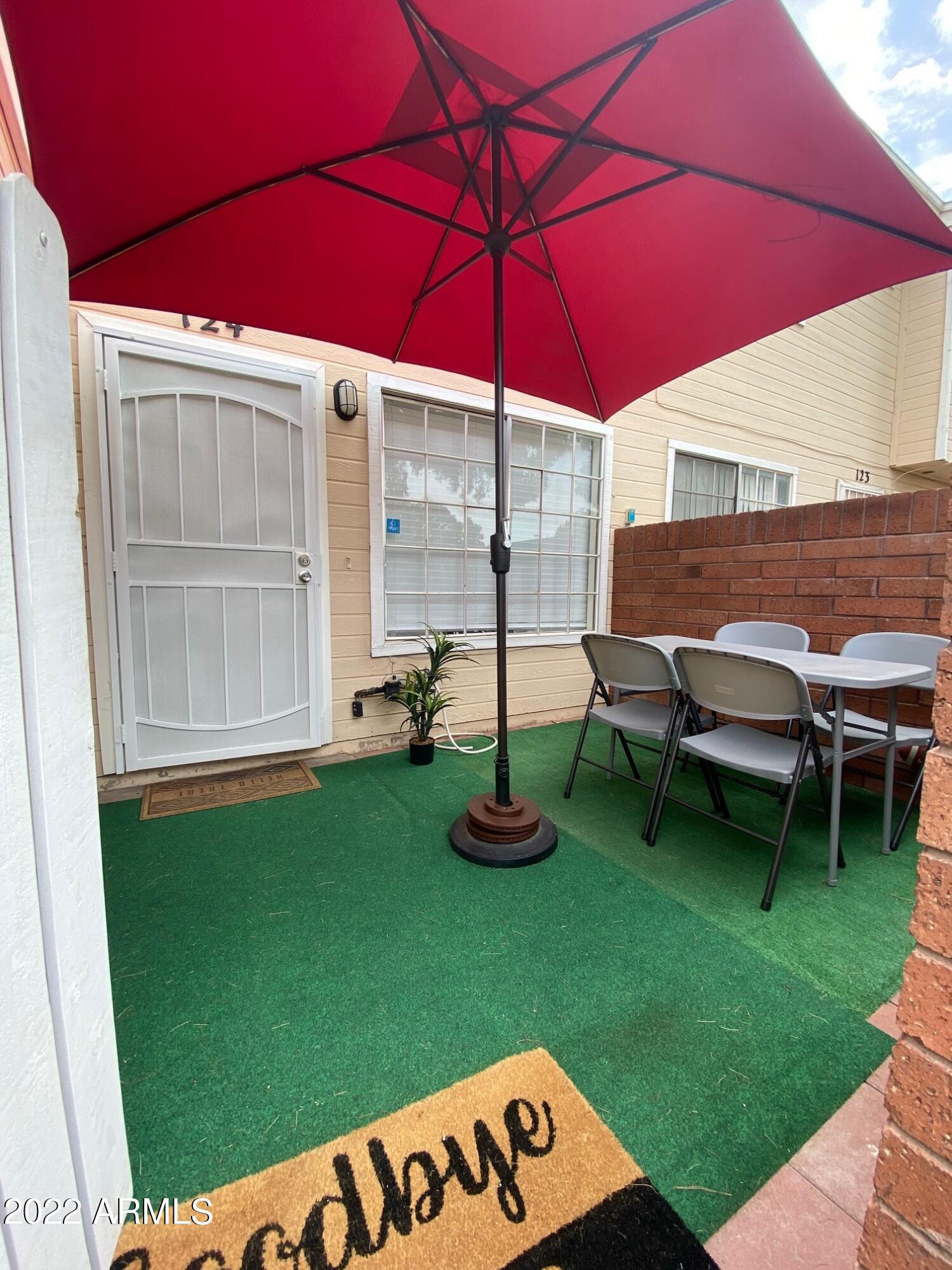 625 S WESTWOOD -- Unit: 124