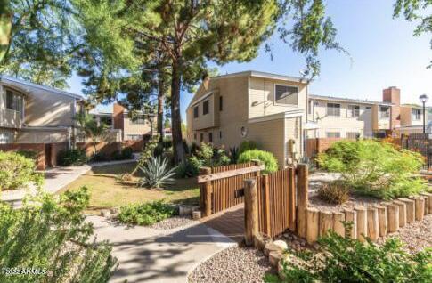 625 S WESTWOOD -- Unit: 124