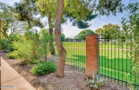 625 S WESTWOOD -- Unit: 124