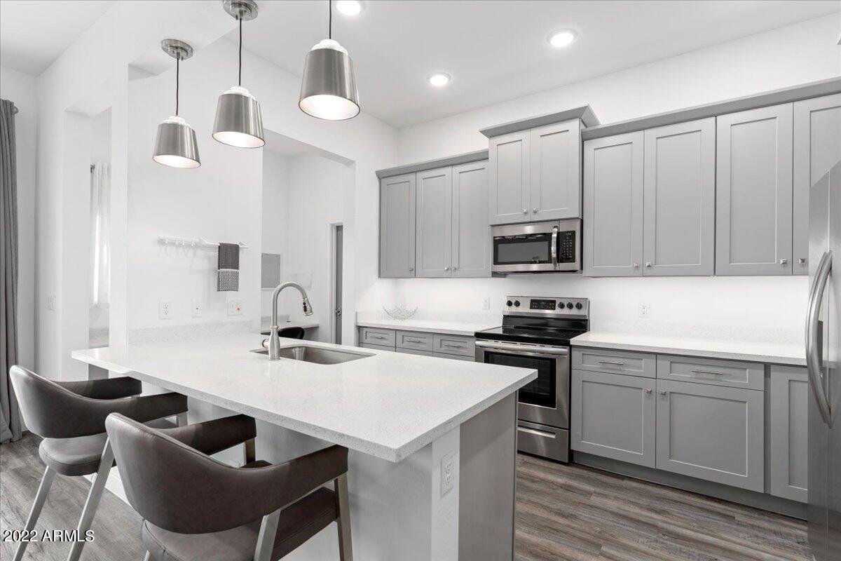 1500 E WAHALLA Lane Unit: W9