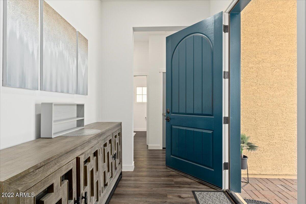1500 E WAHALLA Lane Unit: W9